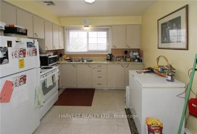 326 Surrey Drive