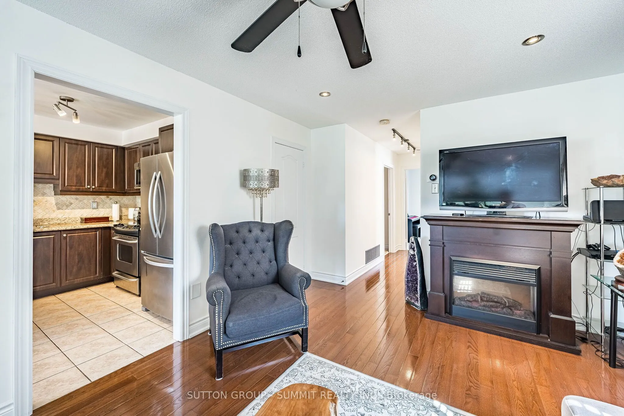 139 Oceanpearl Crescent