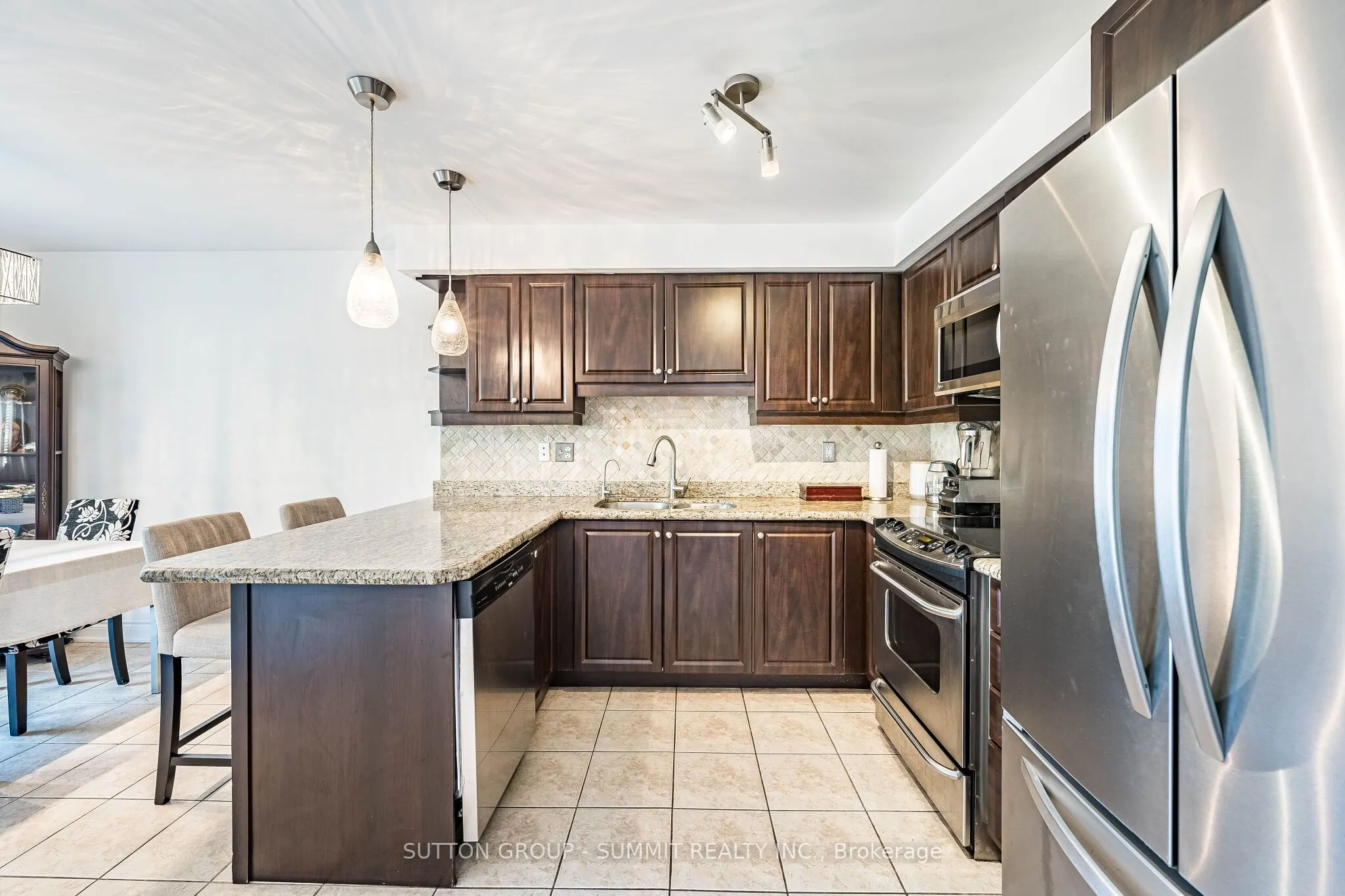 139 Oceanpearl Crescent