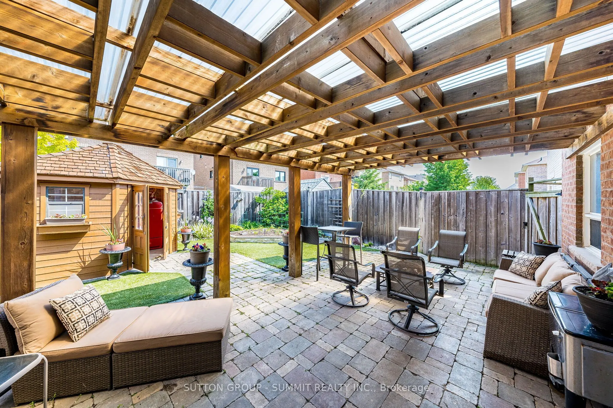 139 Oceanpearl Crescent