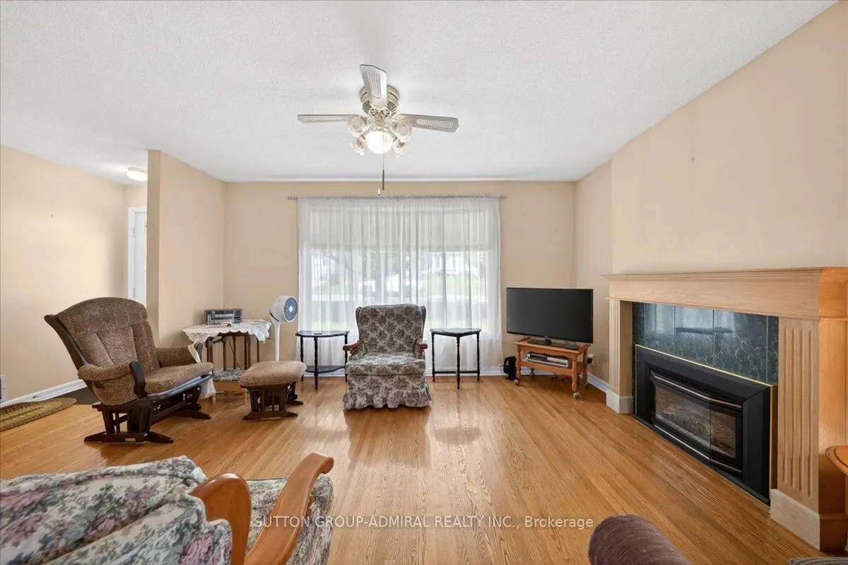 1984 Glendale Drive