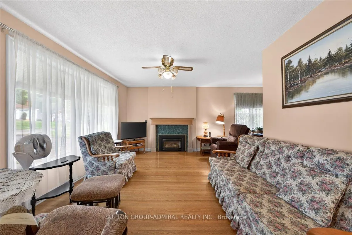 1984 Glendale Drive