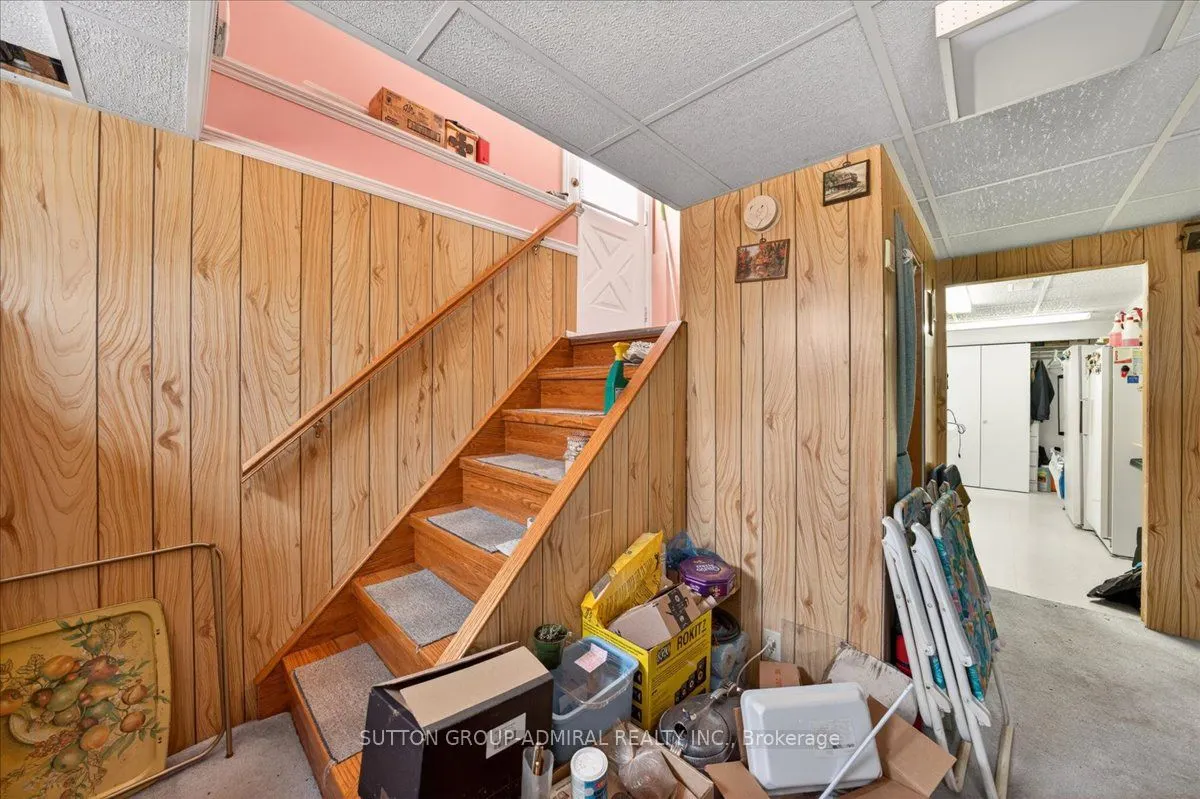 1984 Glendale Drive