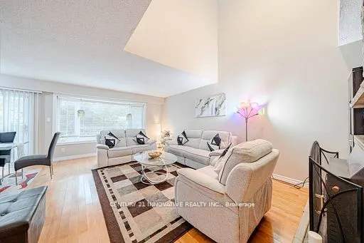 1764 Listowell Crescent