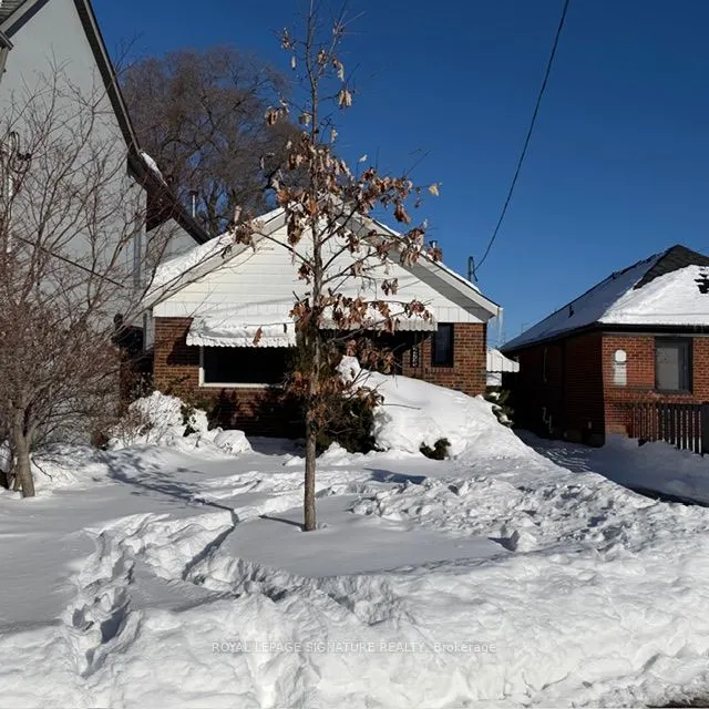293 Glebemount Avenue #Lower