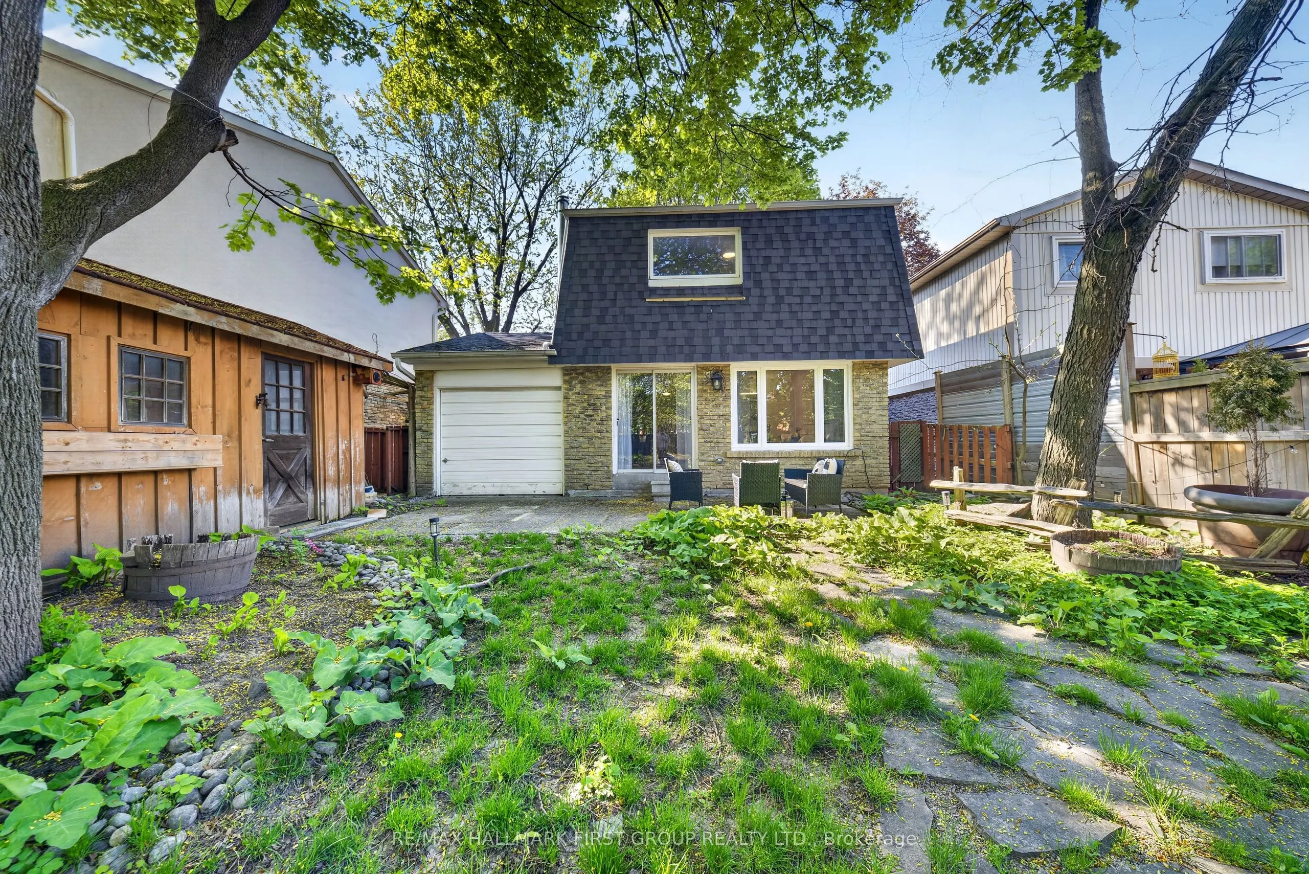 33 Harrison Court