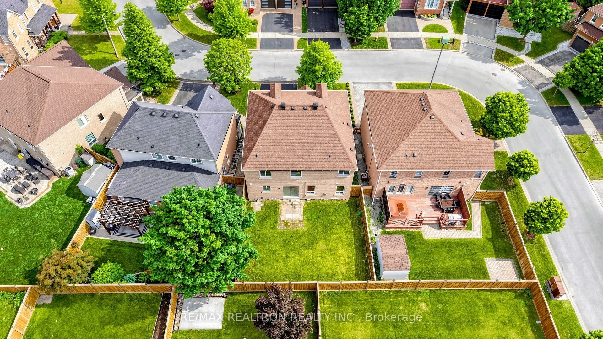 58 Bradbury Crescent
