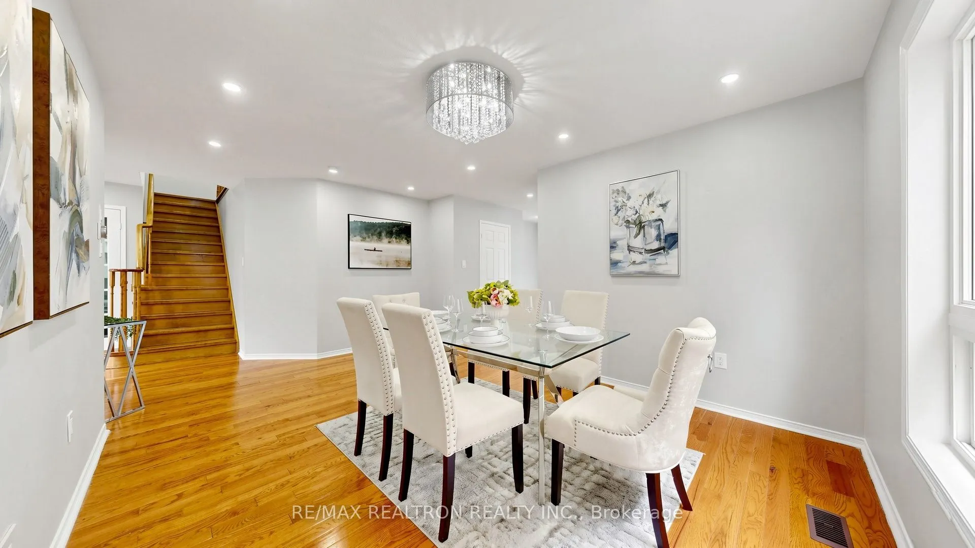 58 Bradbury Crescent
