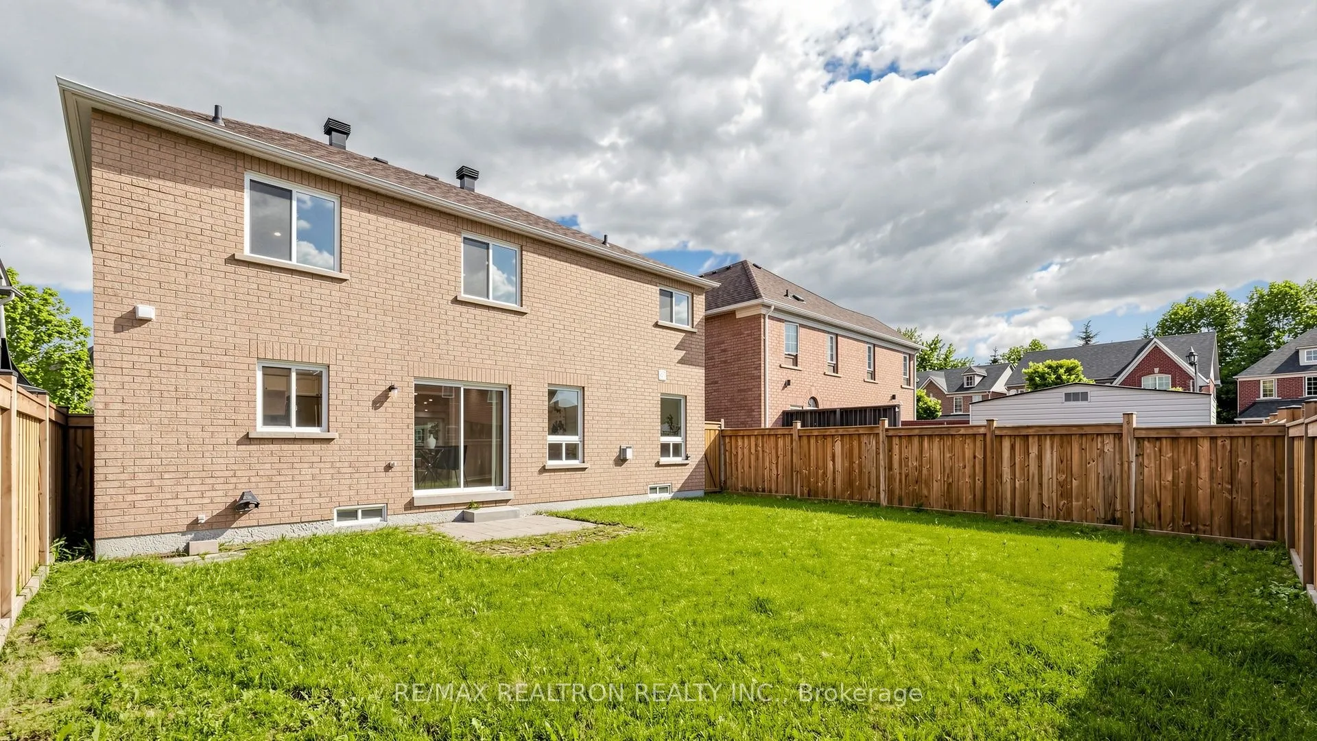 58 Bradbury Crescent