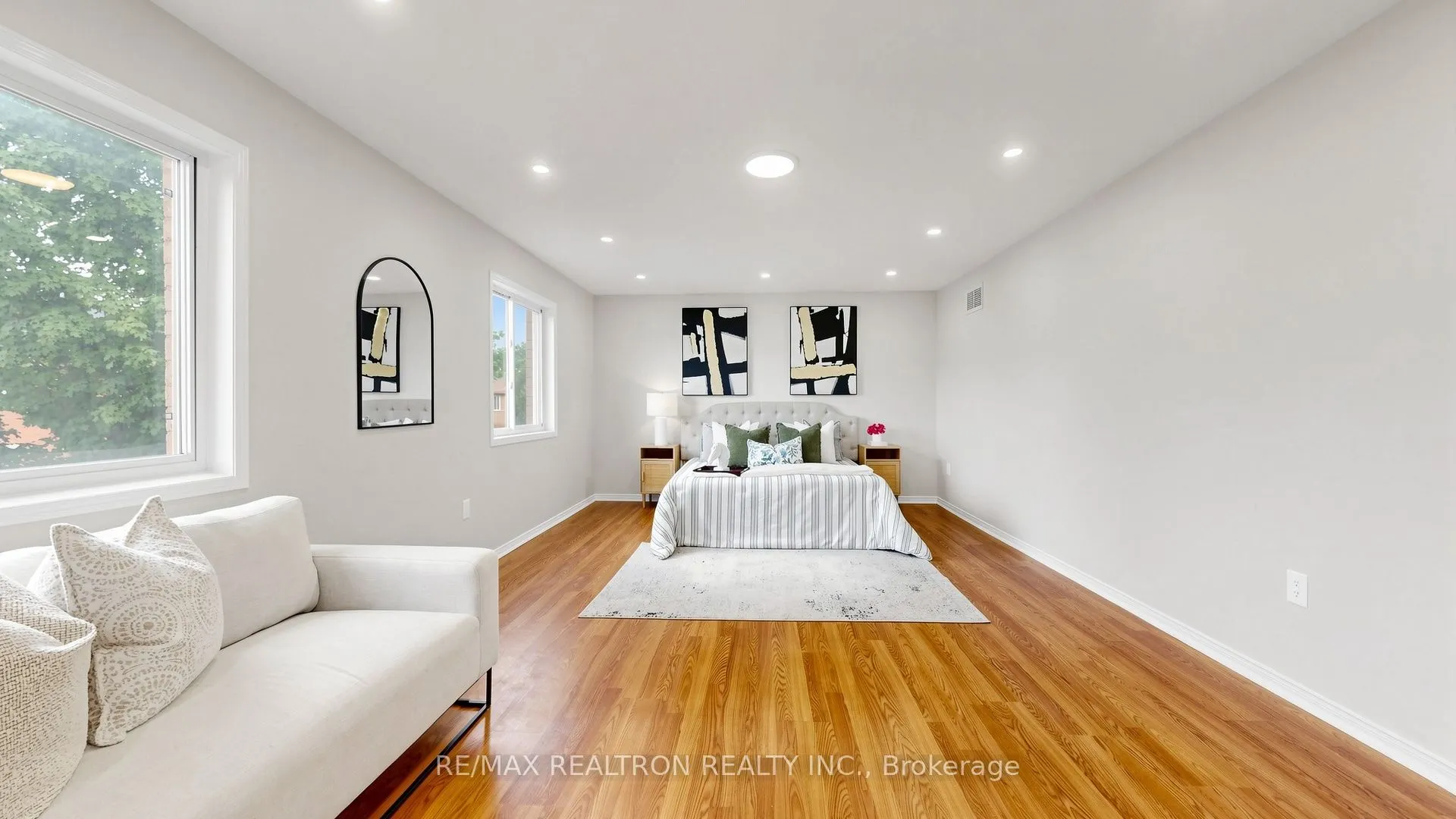 58 Bradbury Crescent