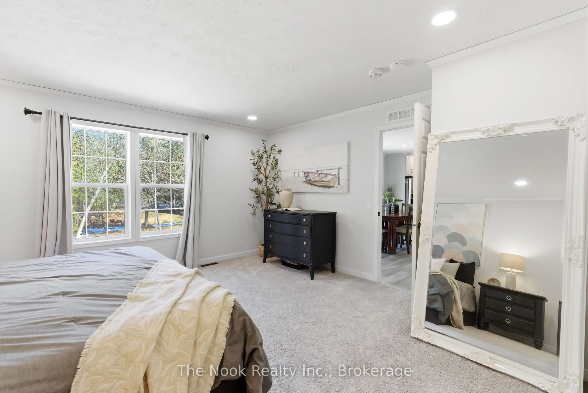 7704 Leskard Road