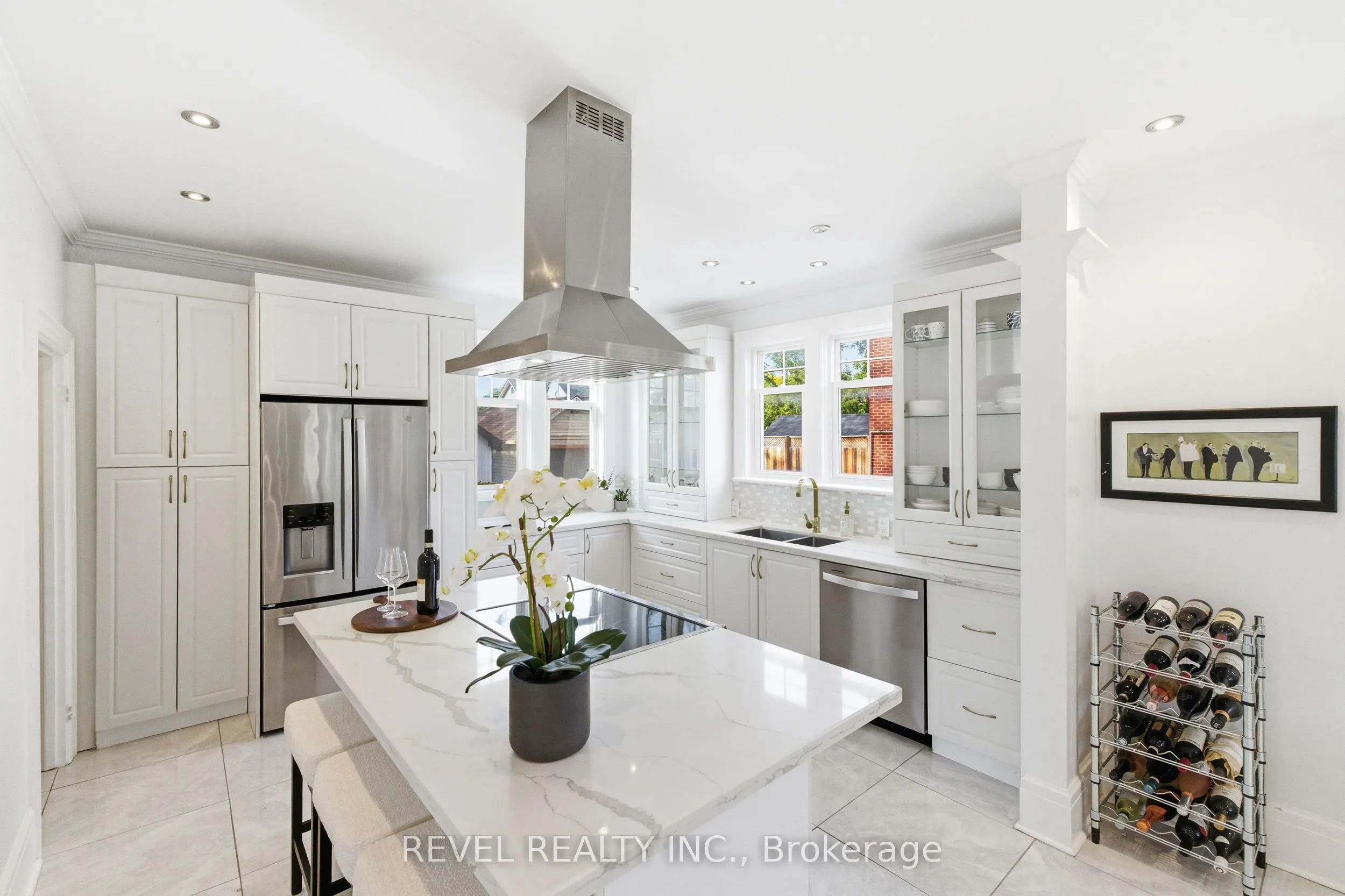 308 King Street E