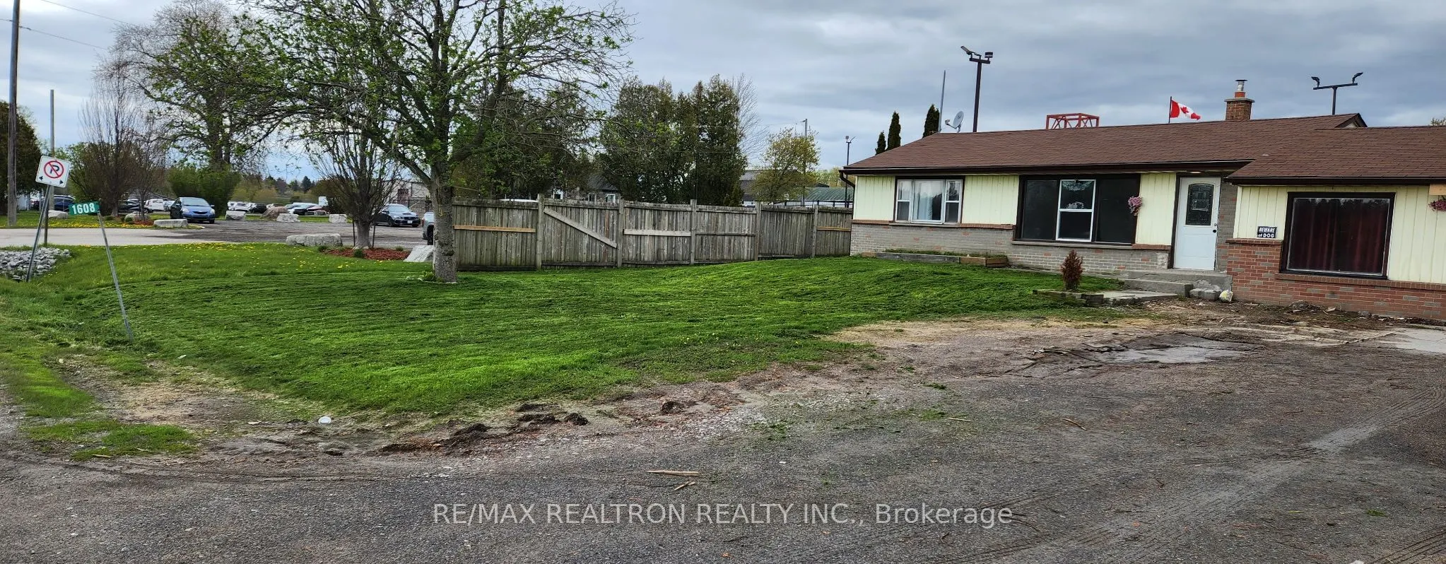 1608 Baseline Road W
