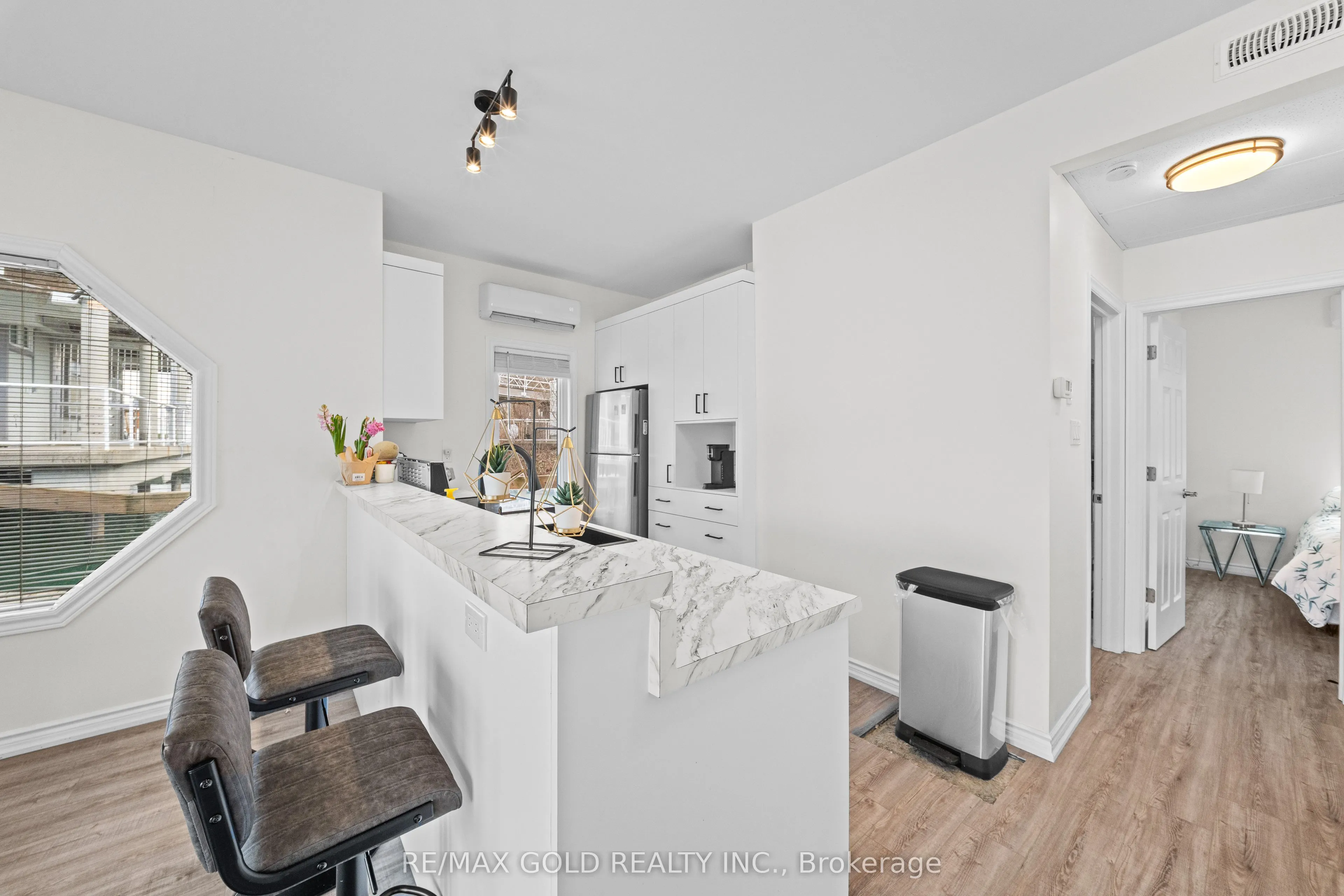 7 Brimley Road S #1