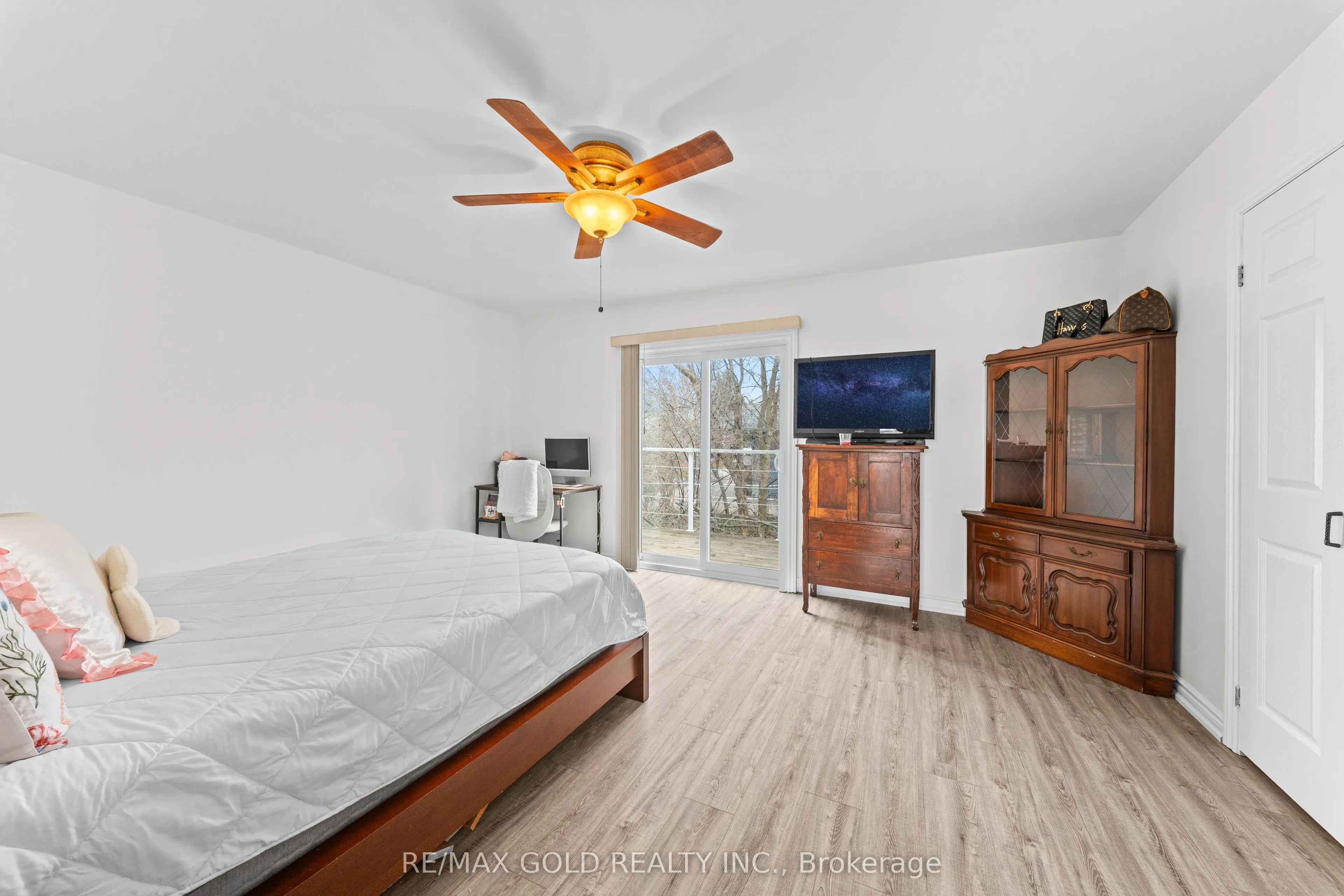 7 Brimley Road S #1