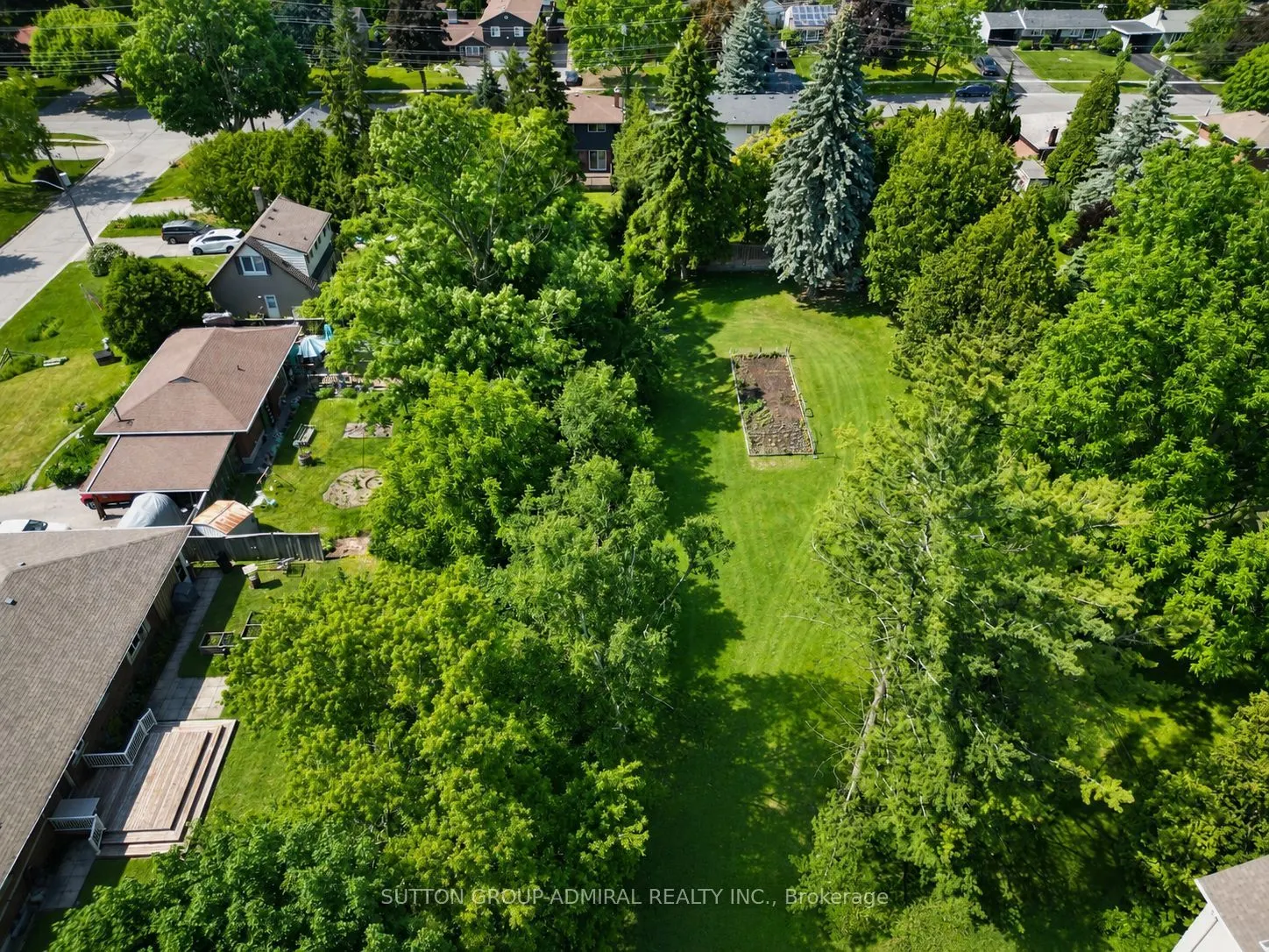 865 Regent Drive