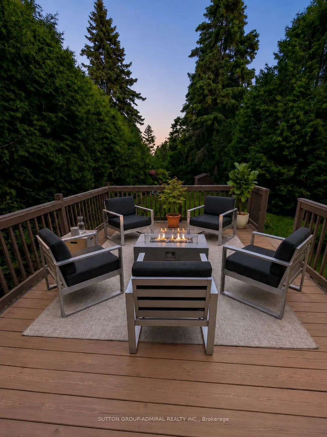 865 Regent Drive