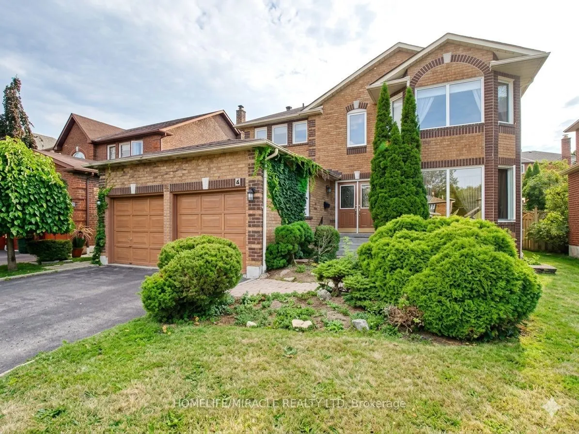 8 Sayor Drive