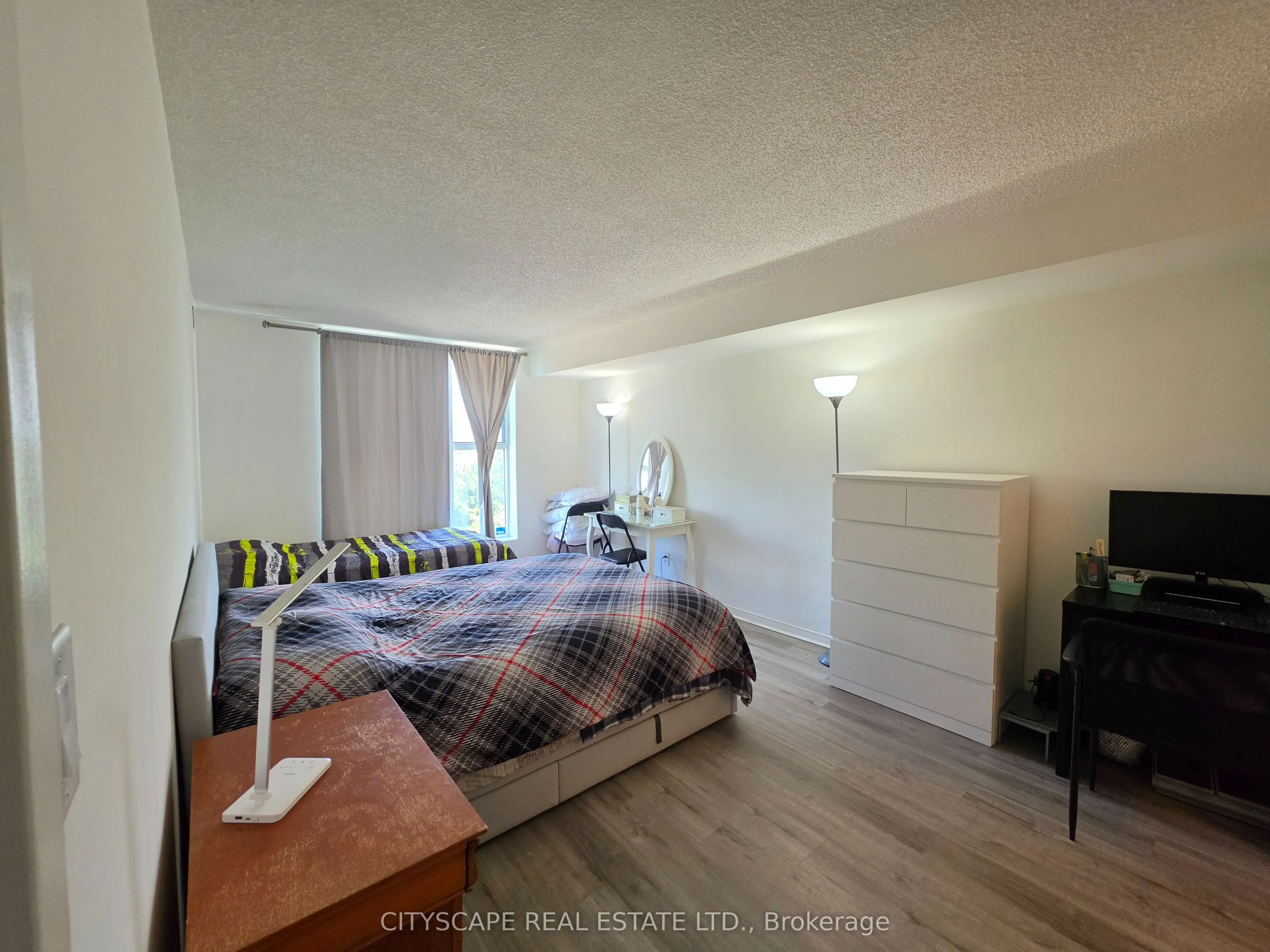 90 Dale Avenue #502