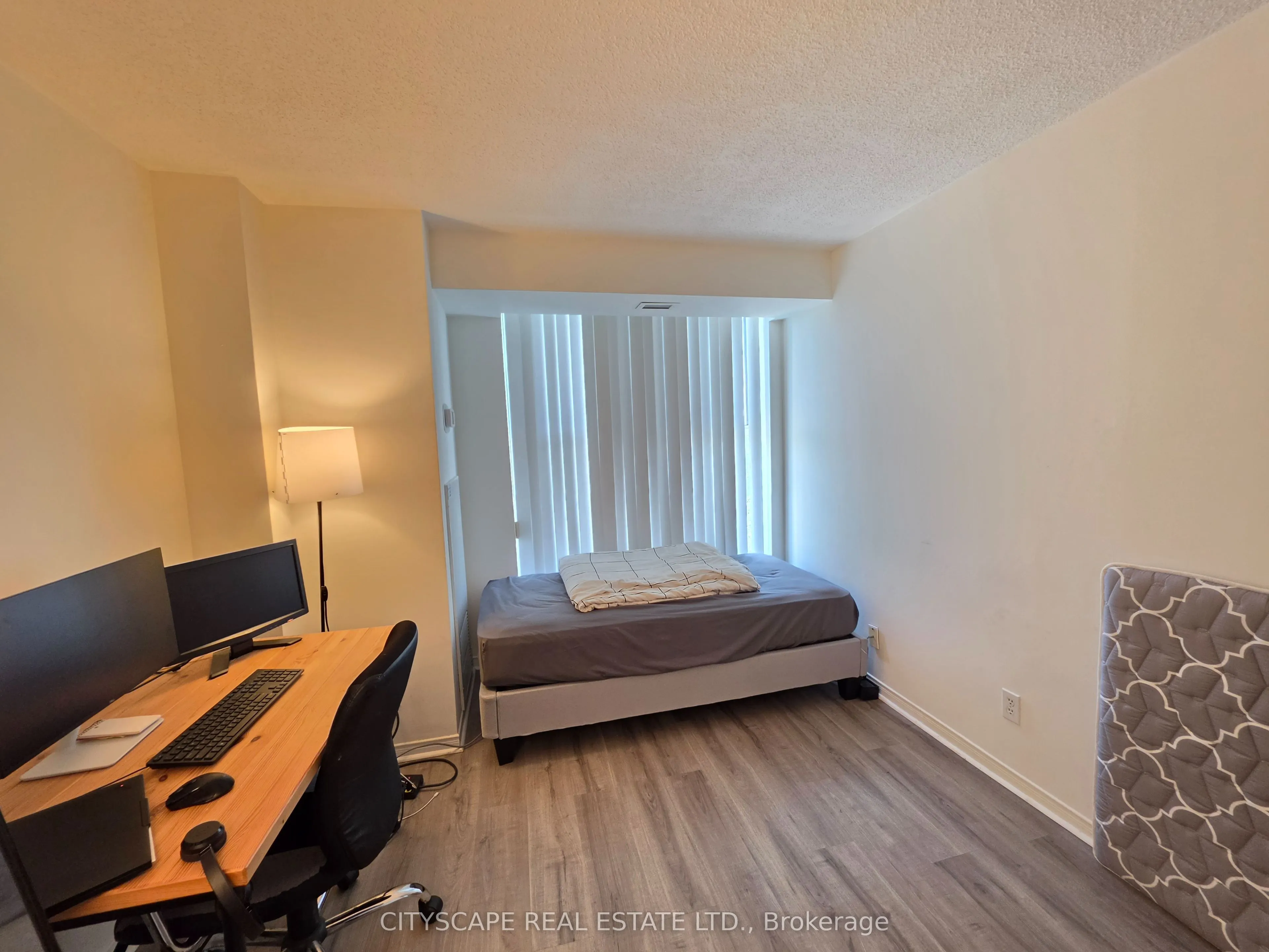 90 Dale Avenue #502