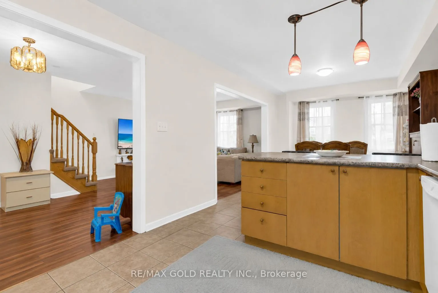 4 Ecopark Gate