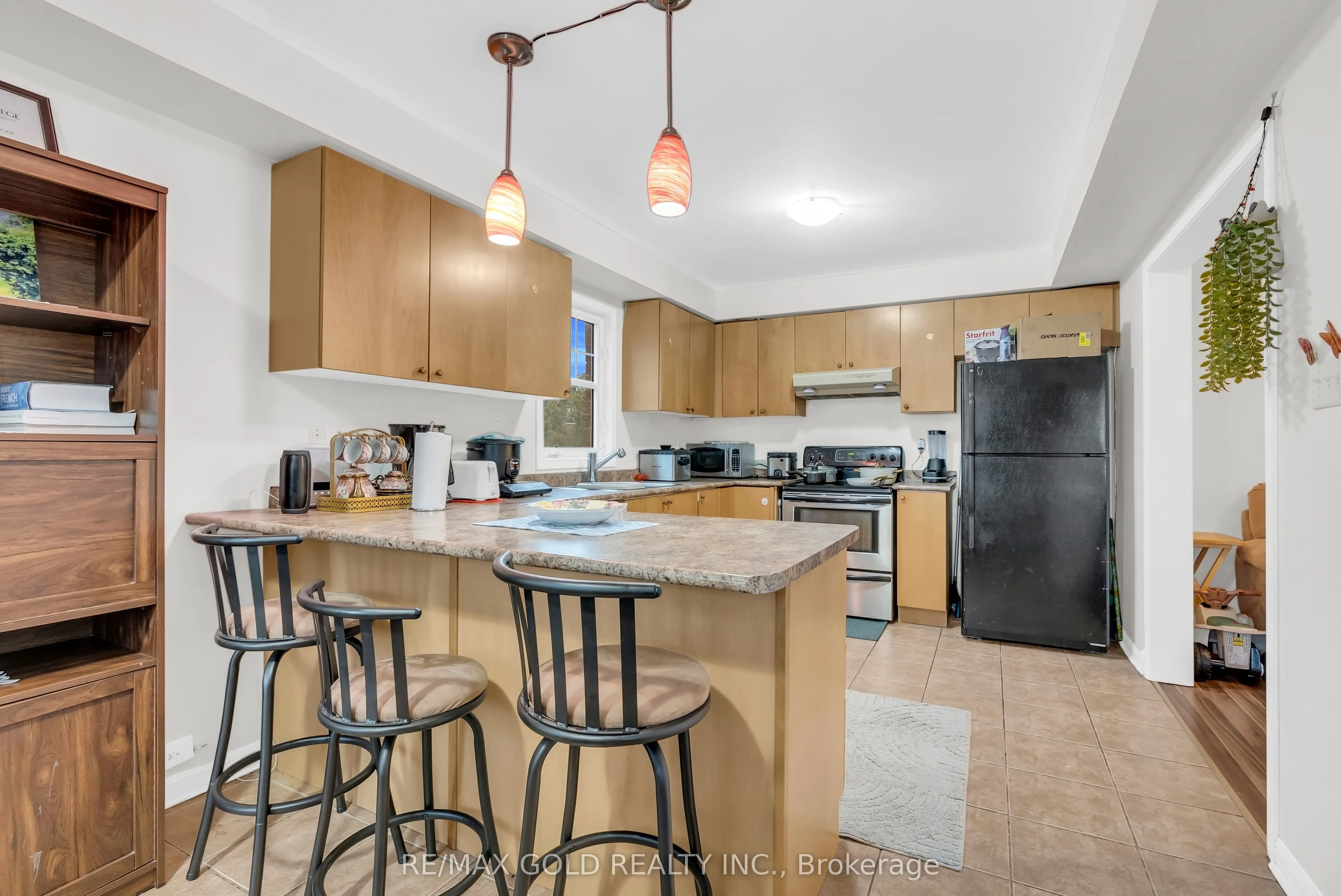 4 Ecopark Gate