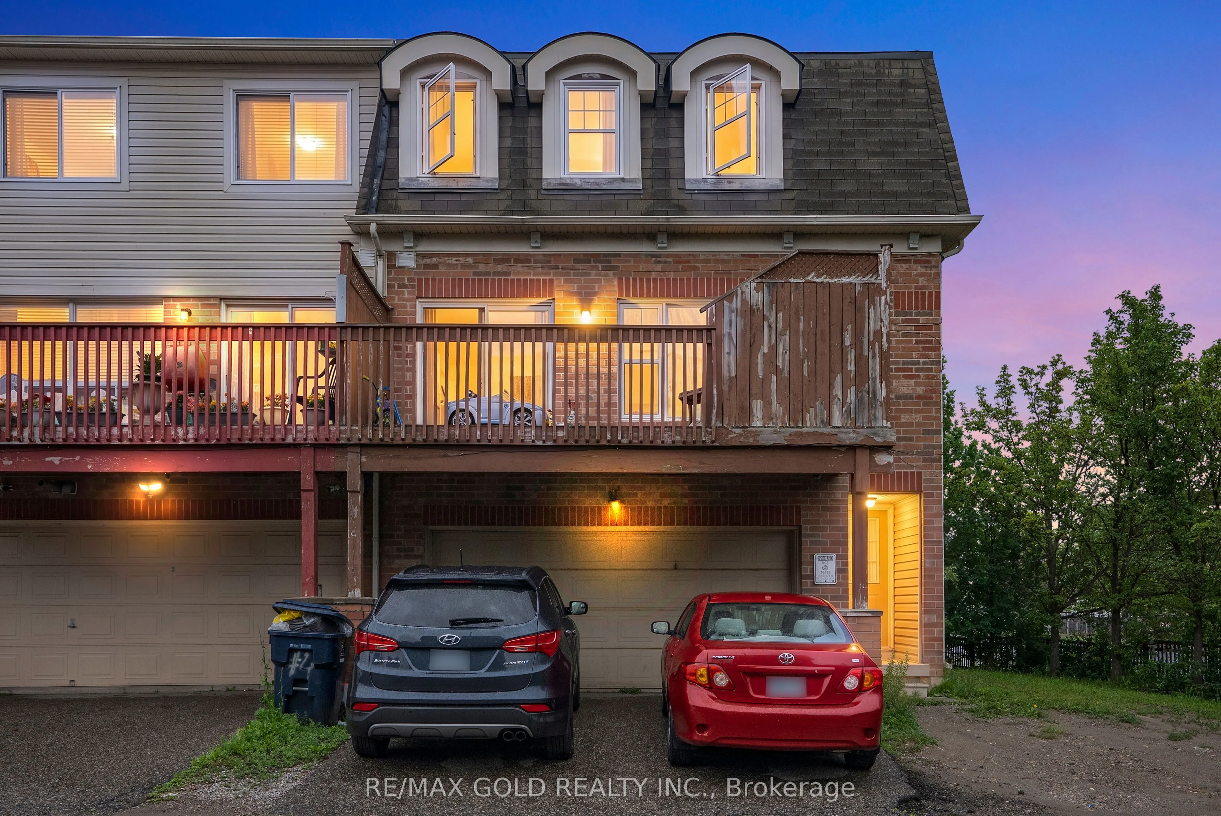 4 Ecopark Gate