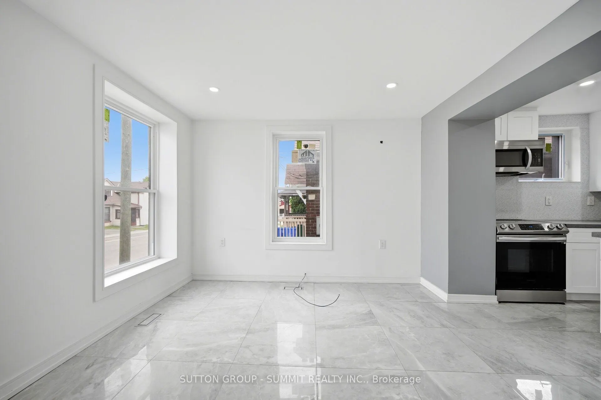 11 MAPLE Street