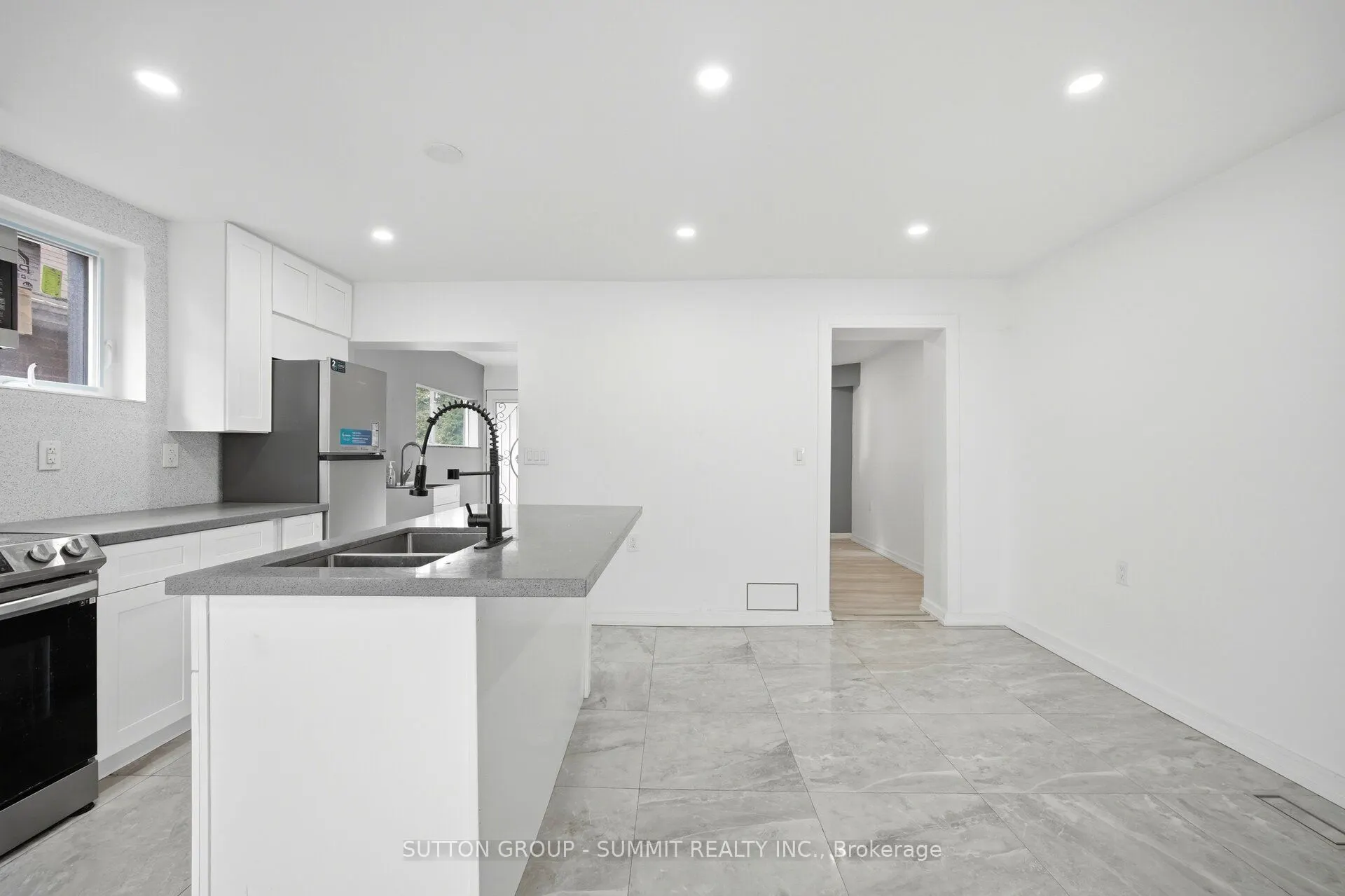 11 MAPLE Street