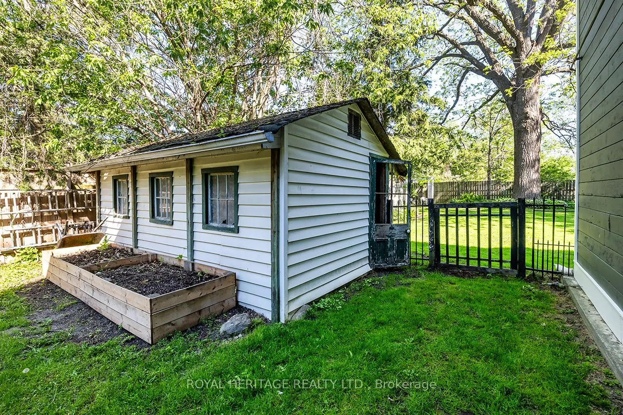 220 Cochrane Street