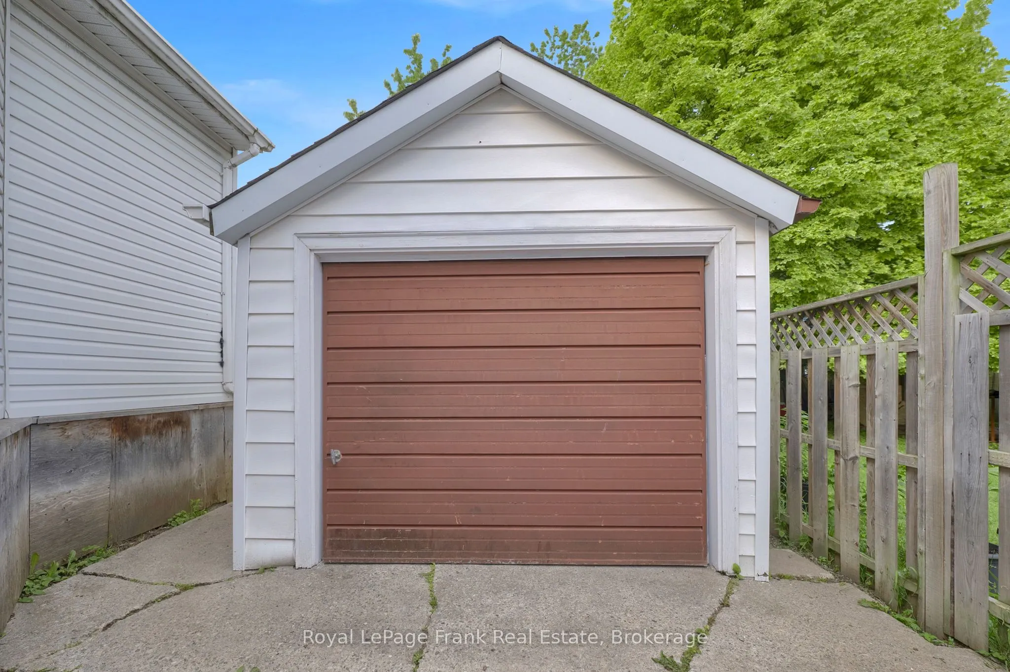 121 Cromwell Avenue