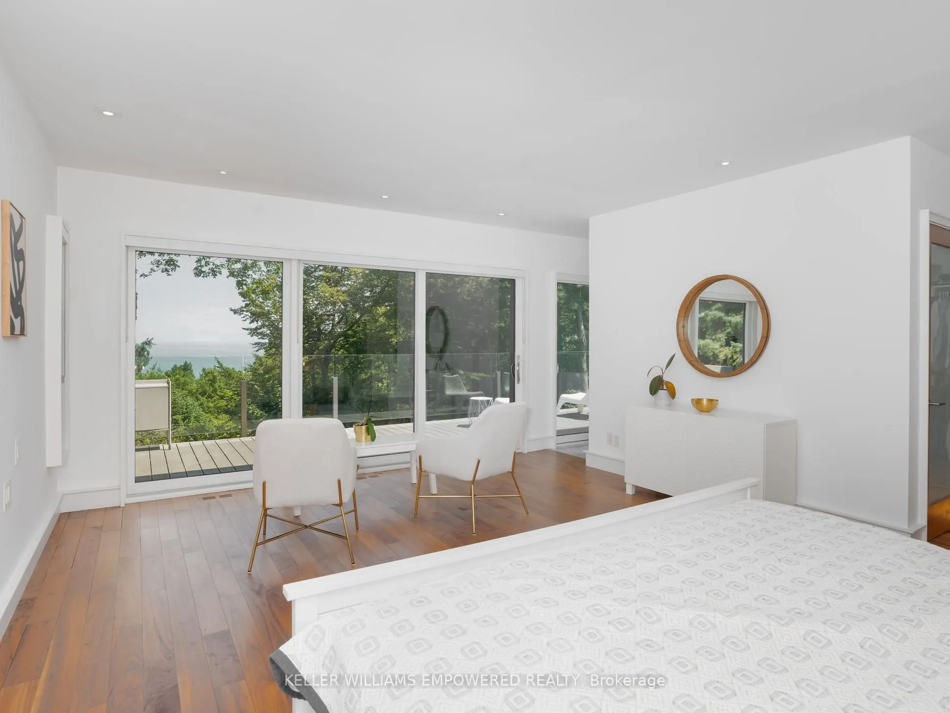 9 Fenwood Heights