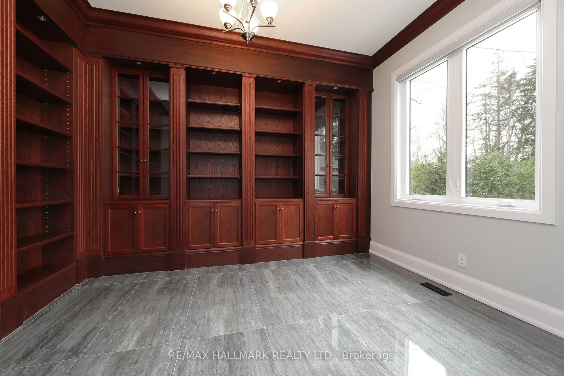 88 Colonel Danforth Trail