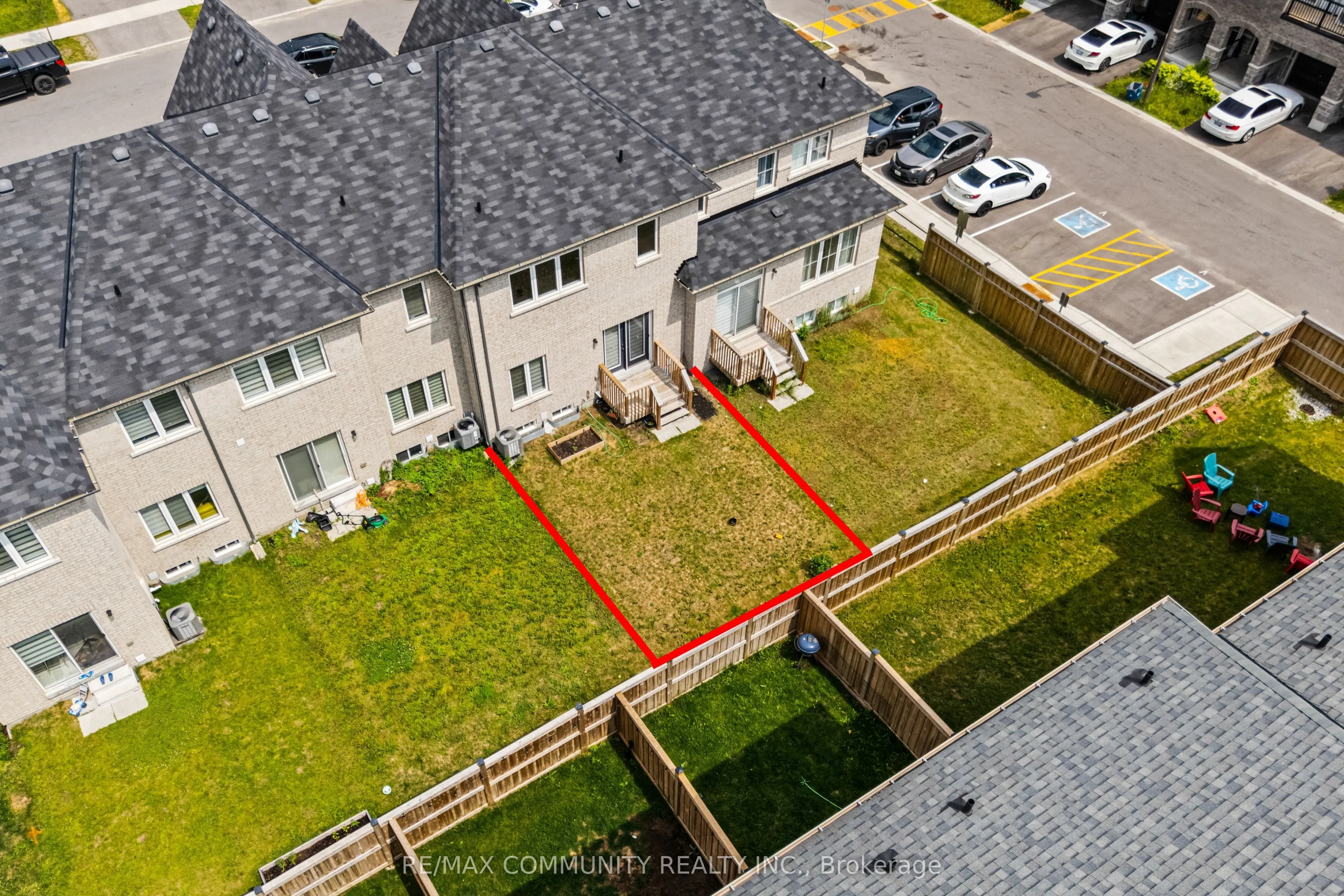 99 Bill Hutchinson Crescent