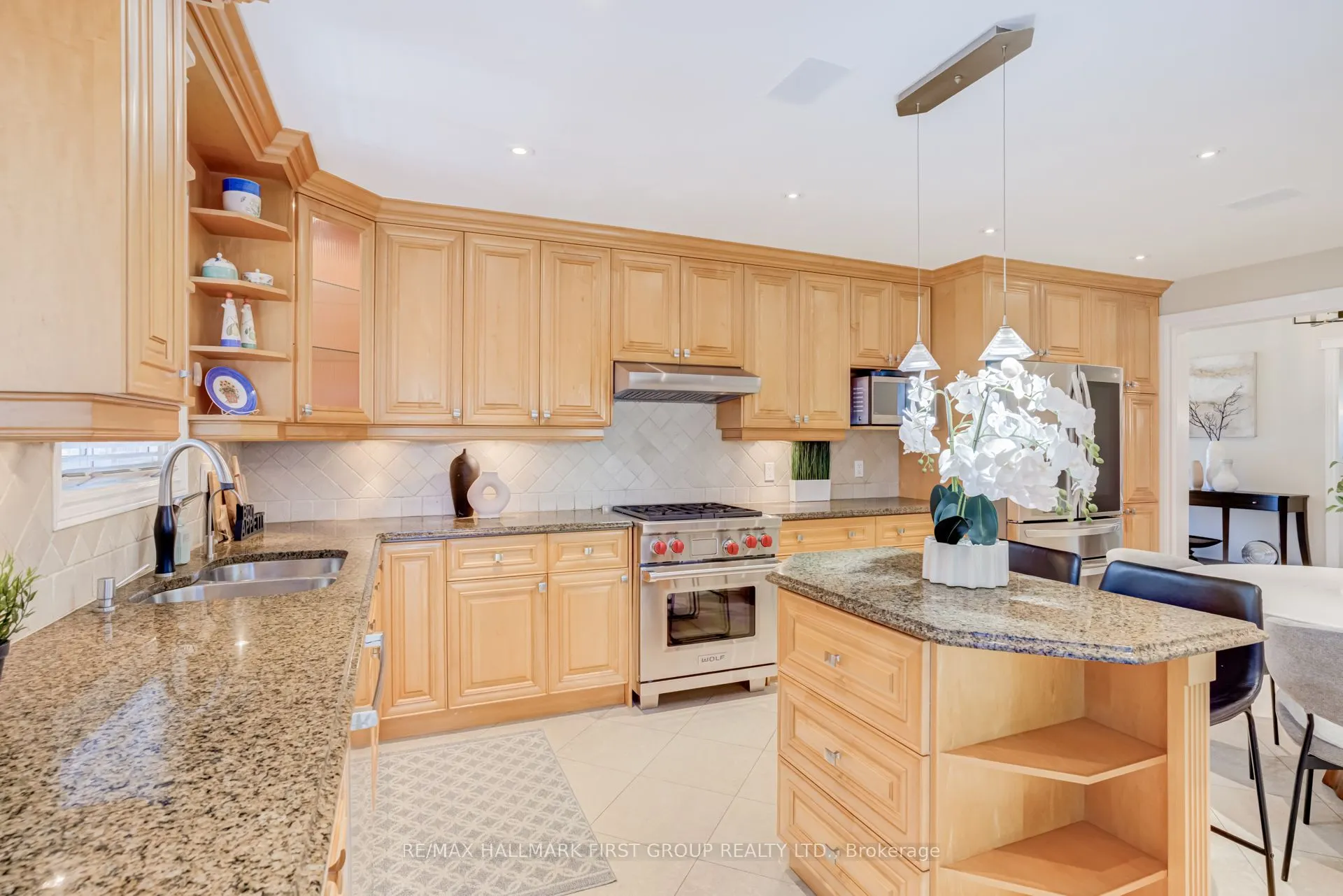 520 McLeod Crescent