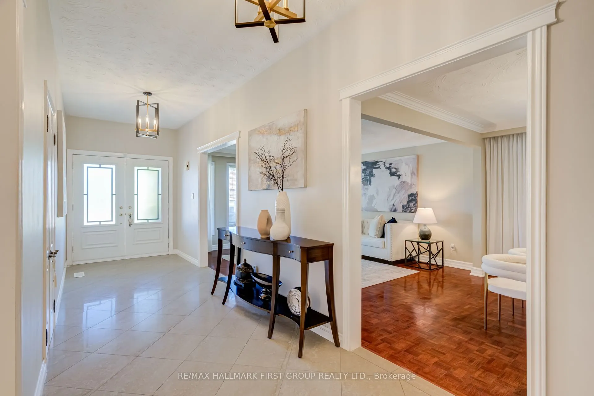 520 McLeod Crescent