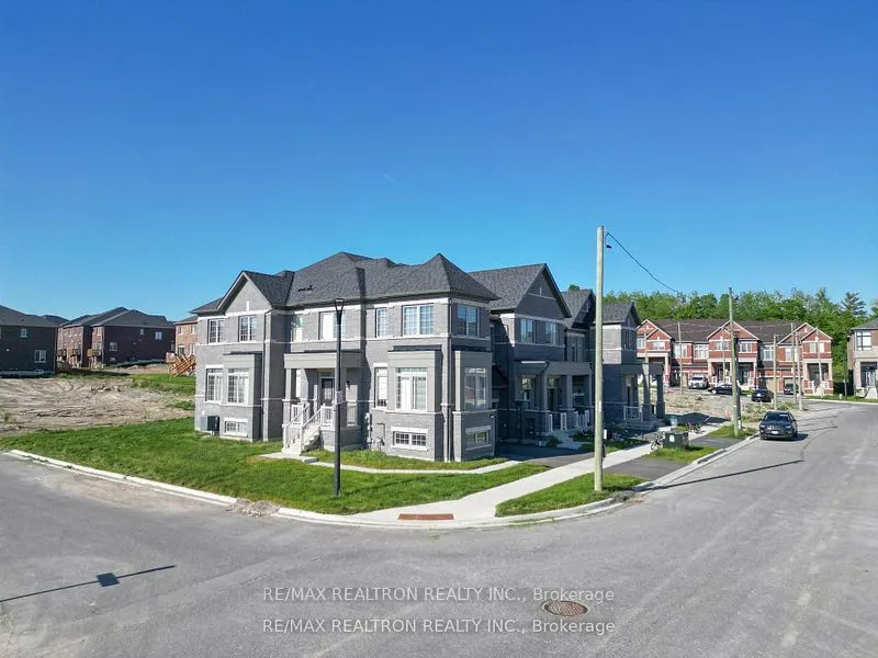 988 Grosbeak Trail