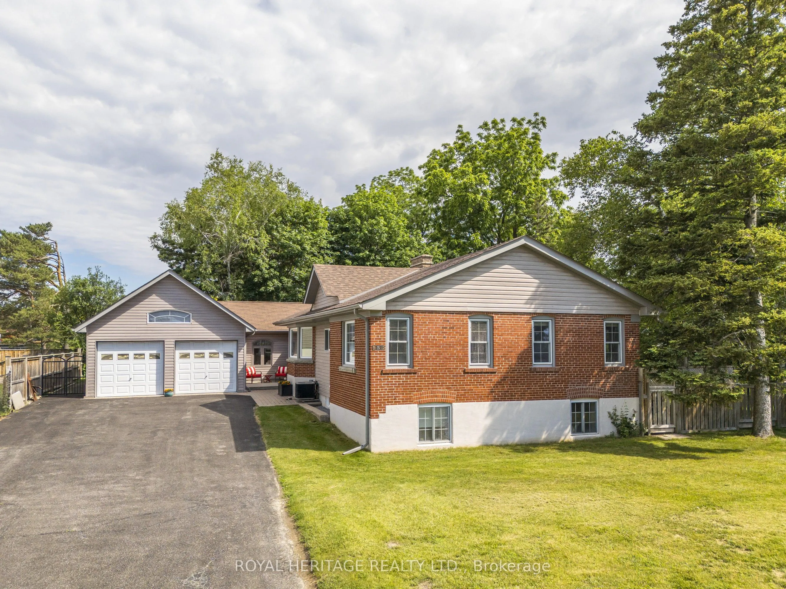 956 Bayshore Court