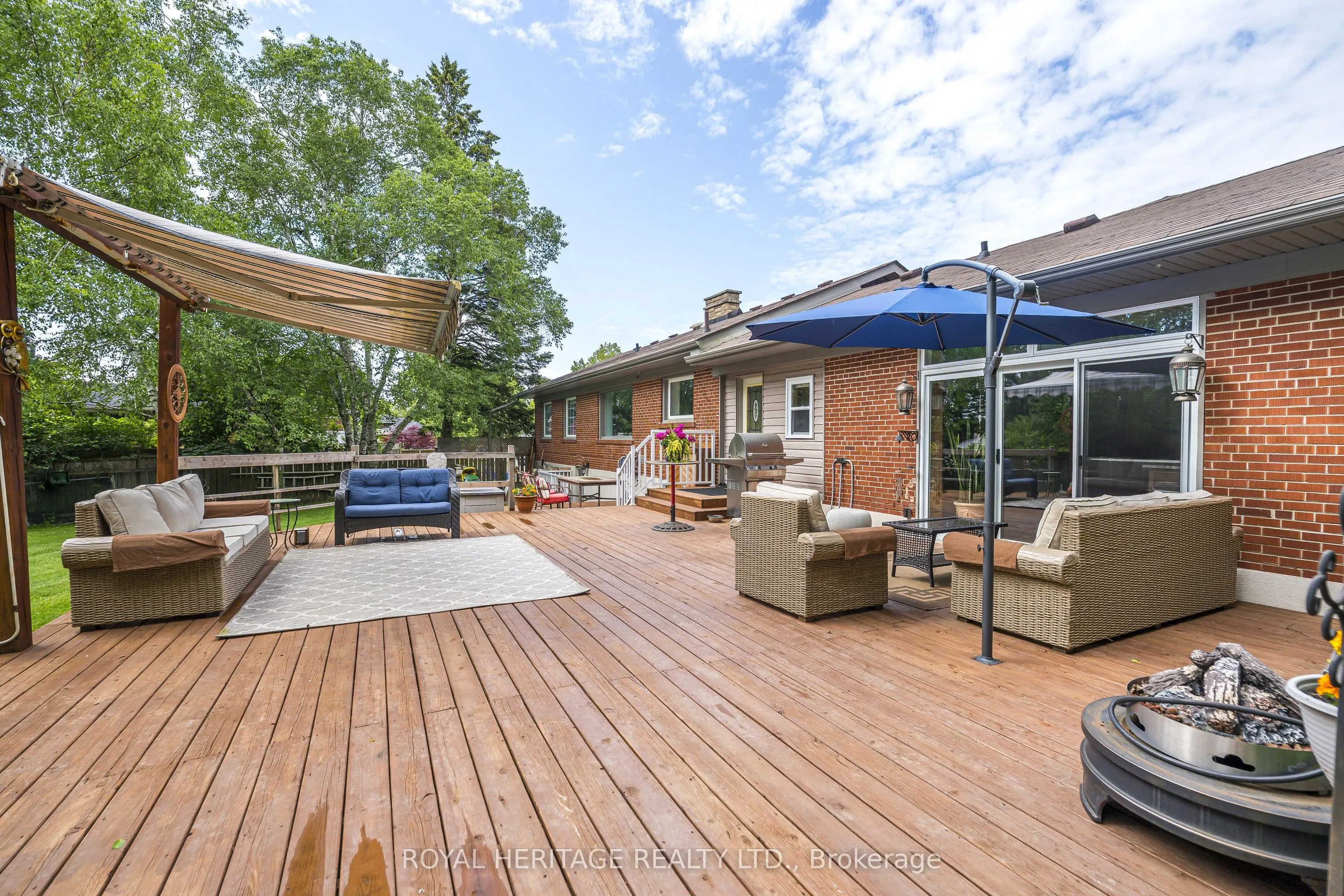 956 Bayshore Court