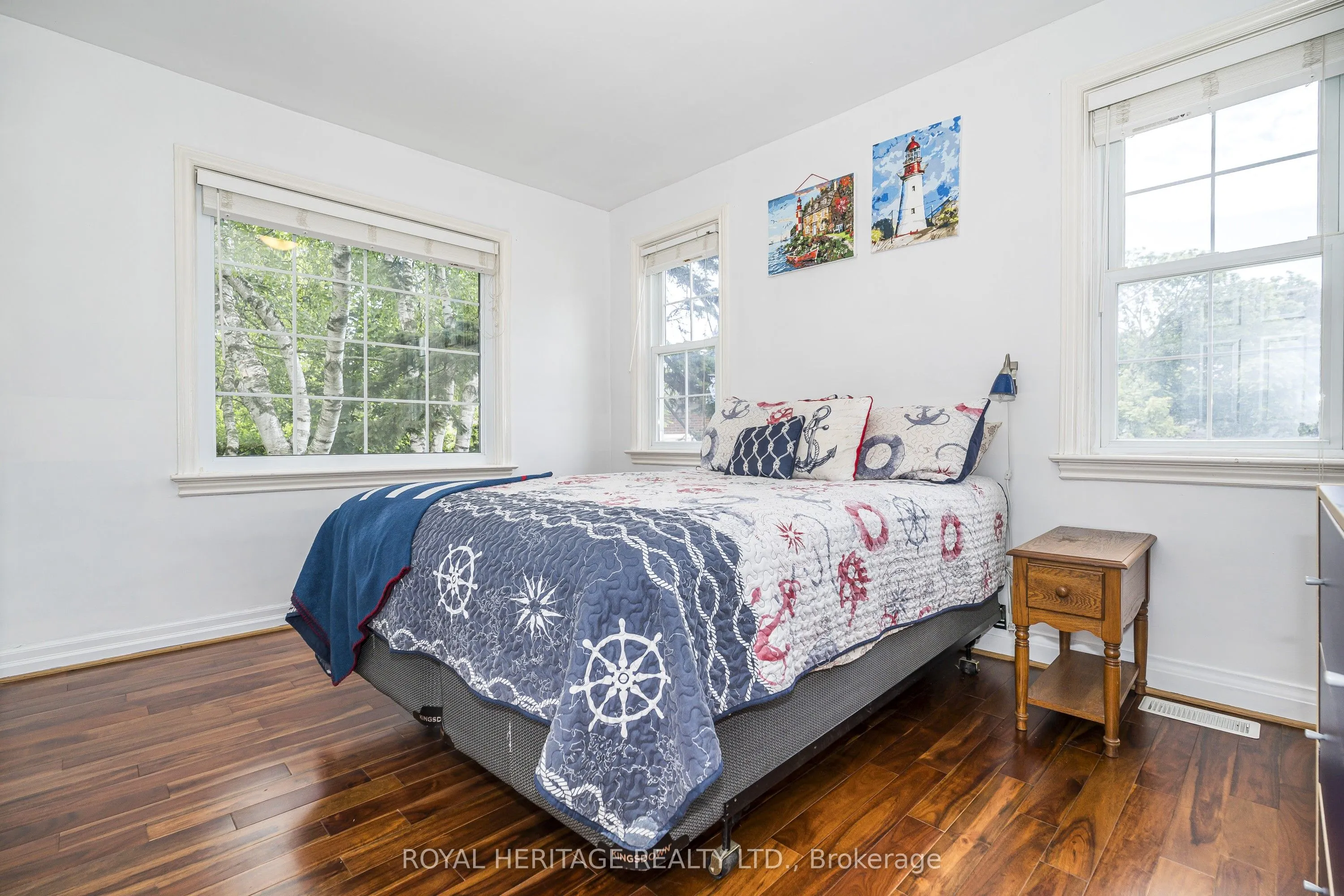 956 Bayshore Court