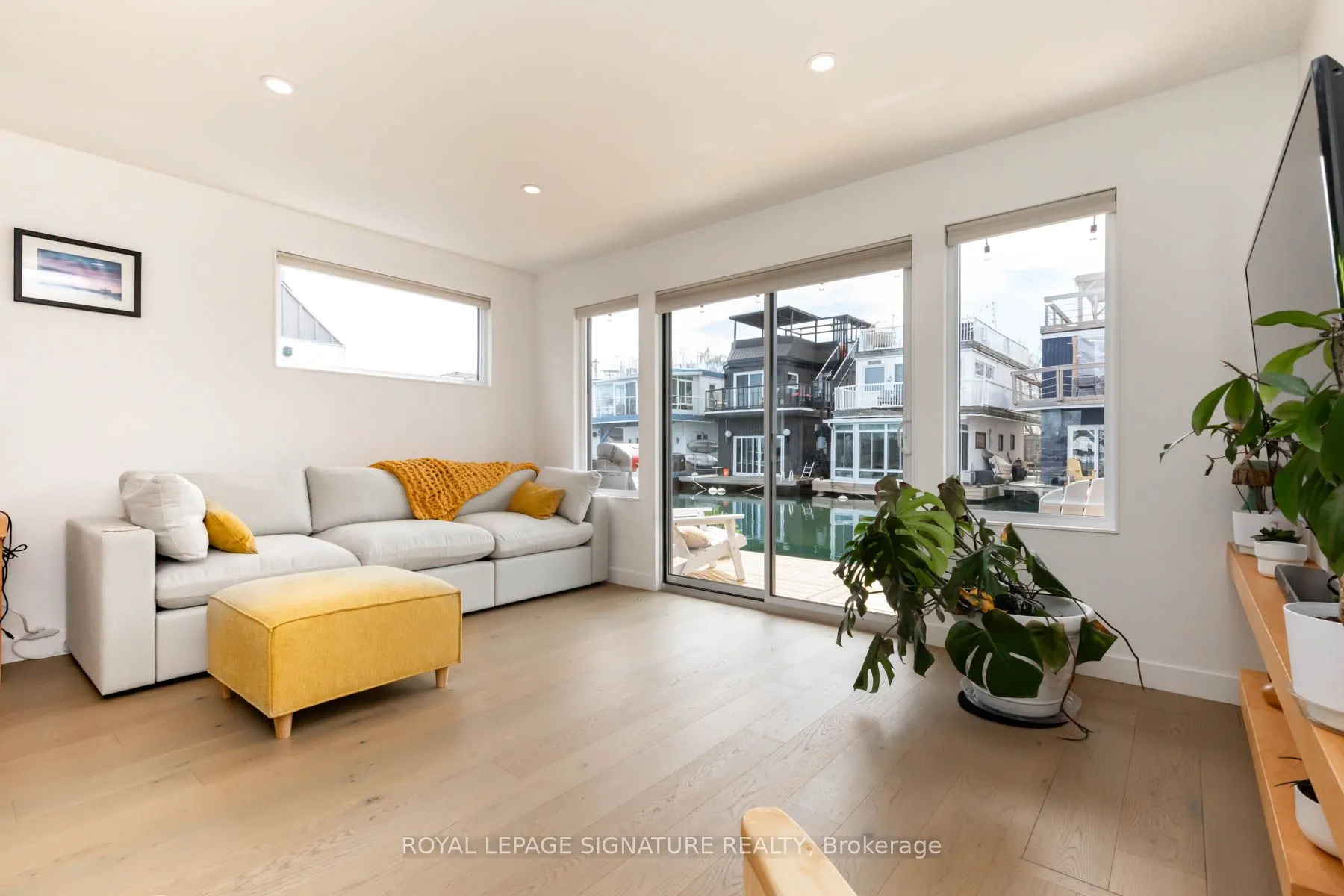 7 Brimley Road S #E65