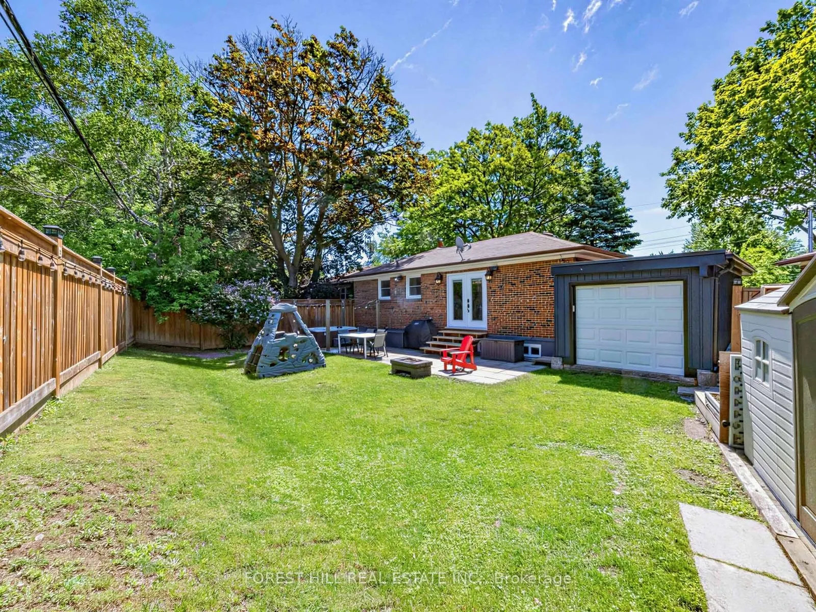 72 Woodgarden Crescent