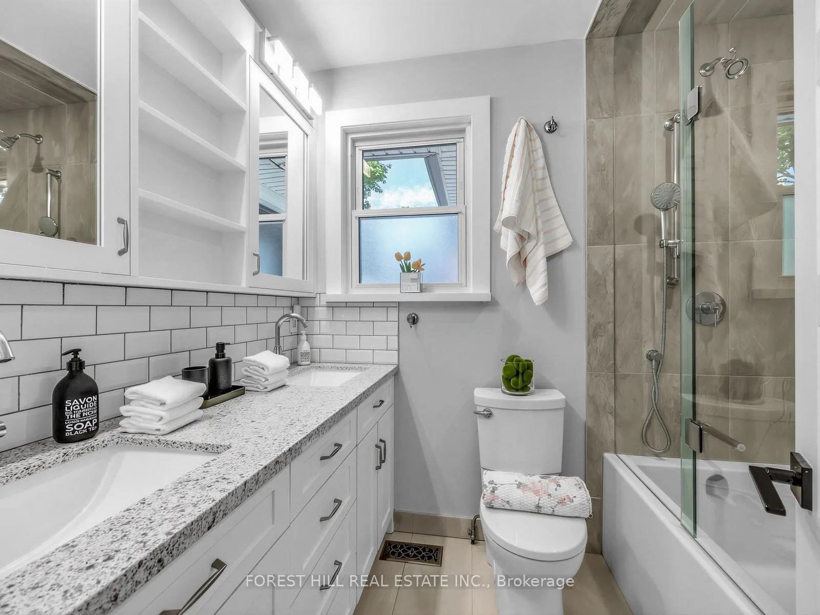 72 Woodgarden Crescent