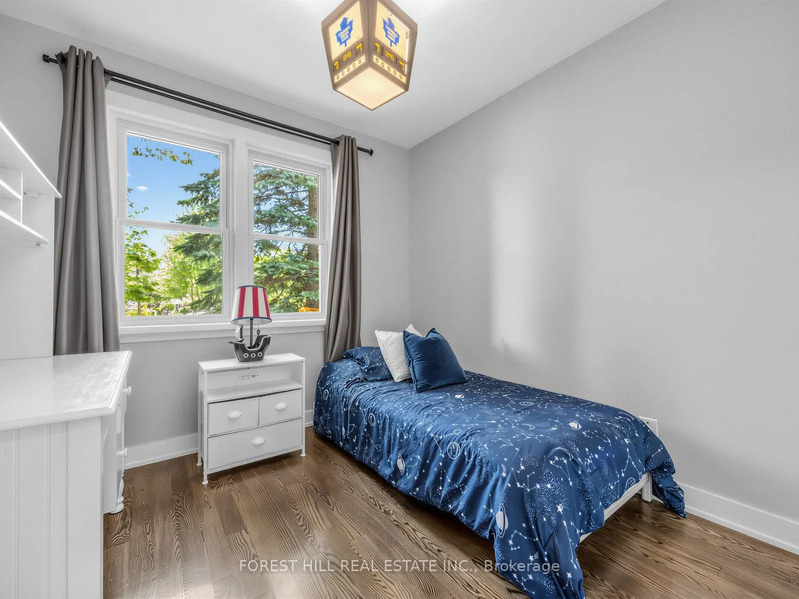 72 Woodgarden Crescent