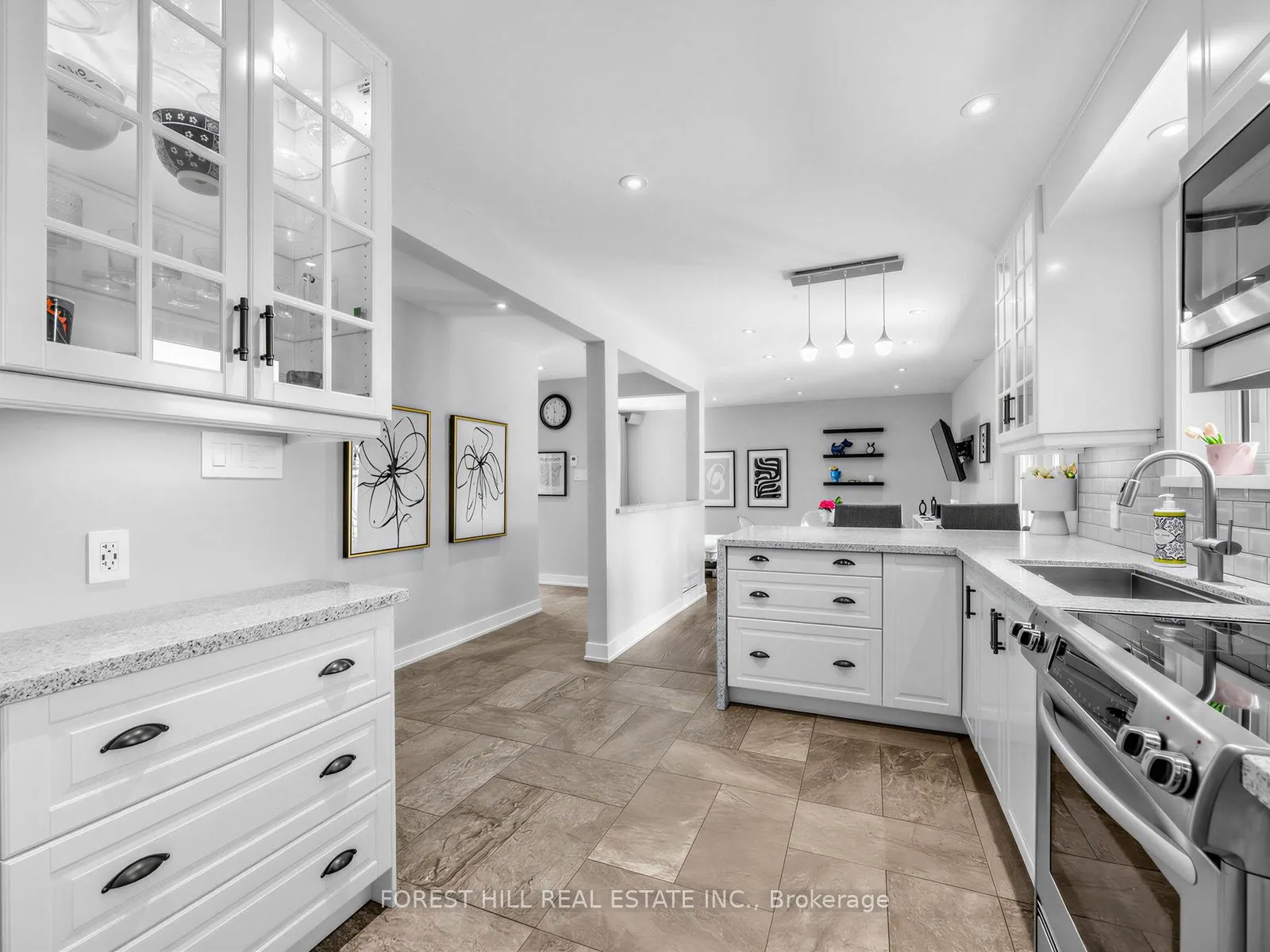 72 Woodgarden Crescent