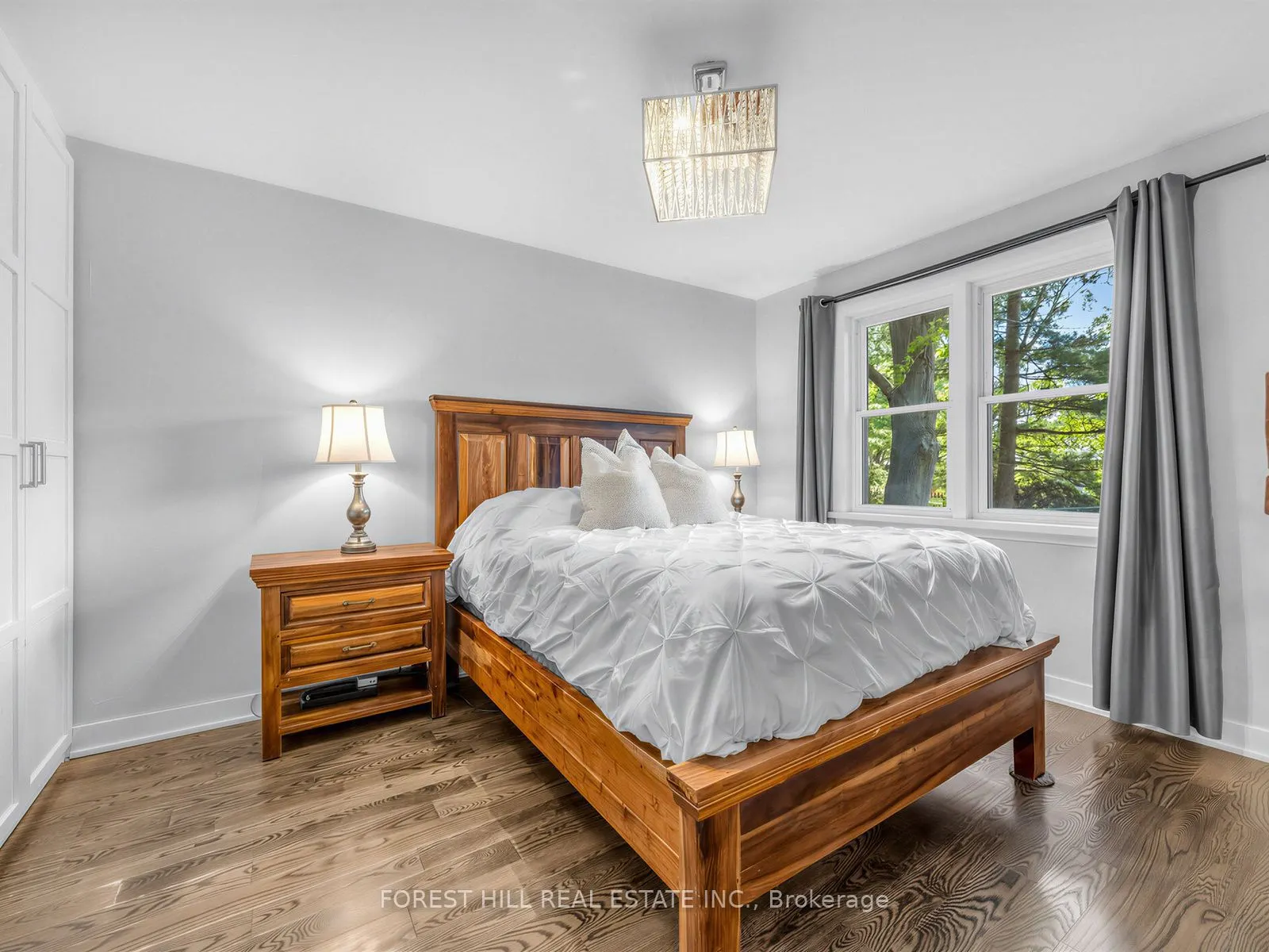 72 Woodgarden Crescent