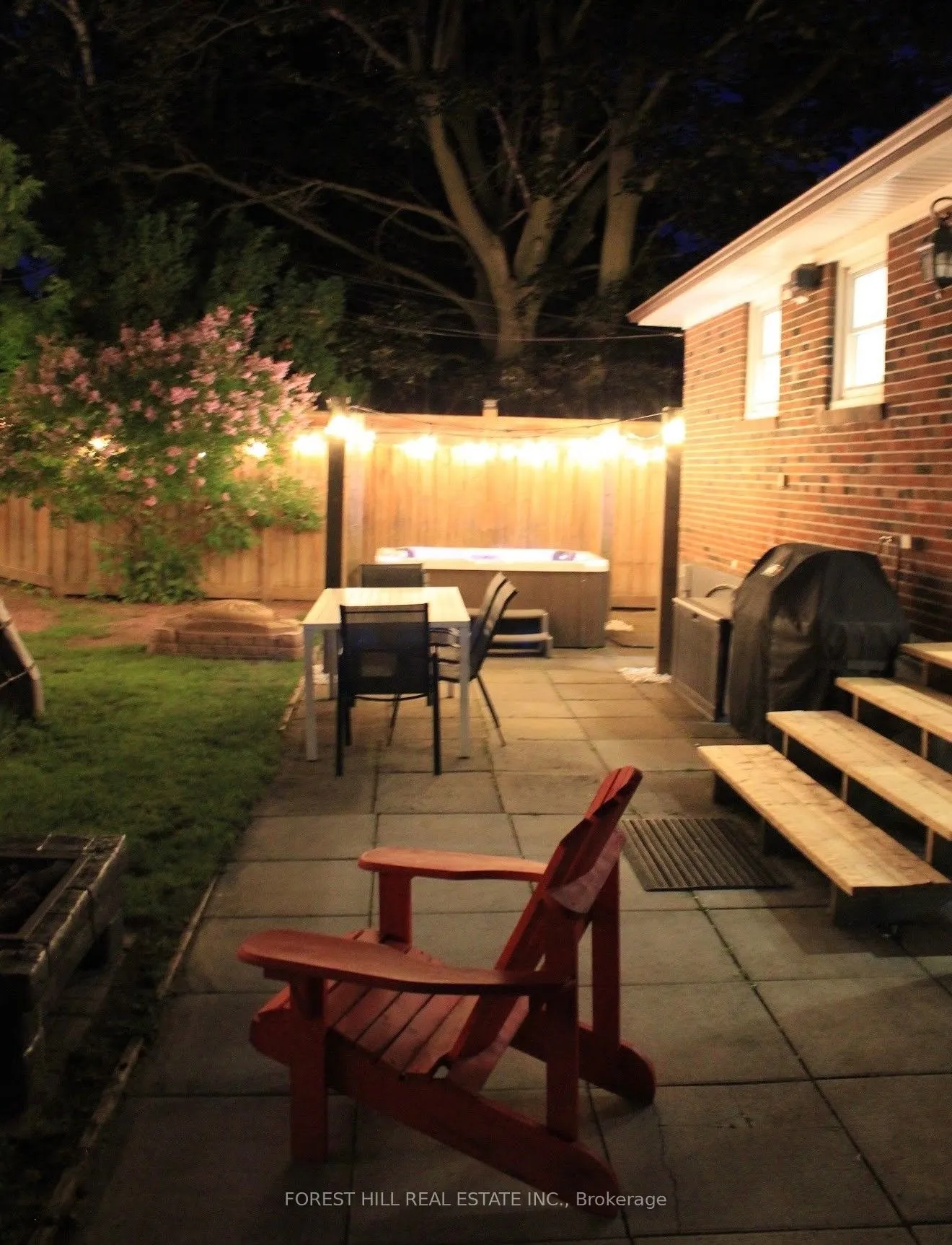 72 Woodgarden Crescent