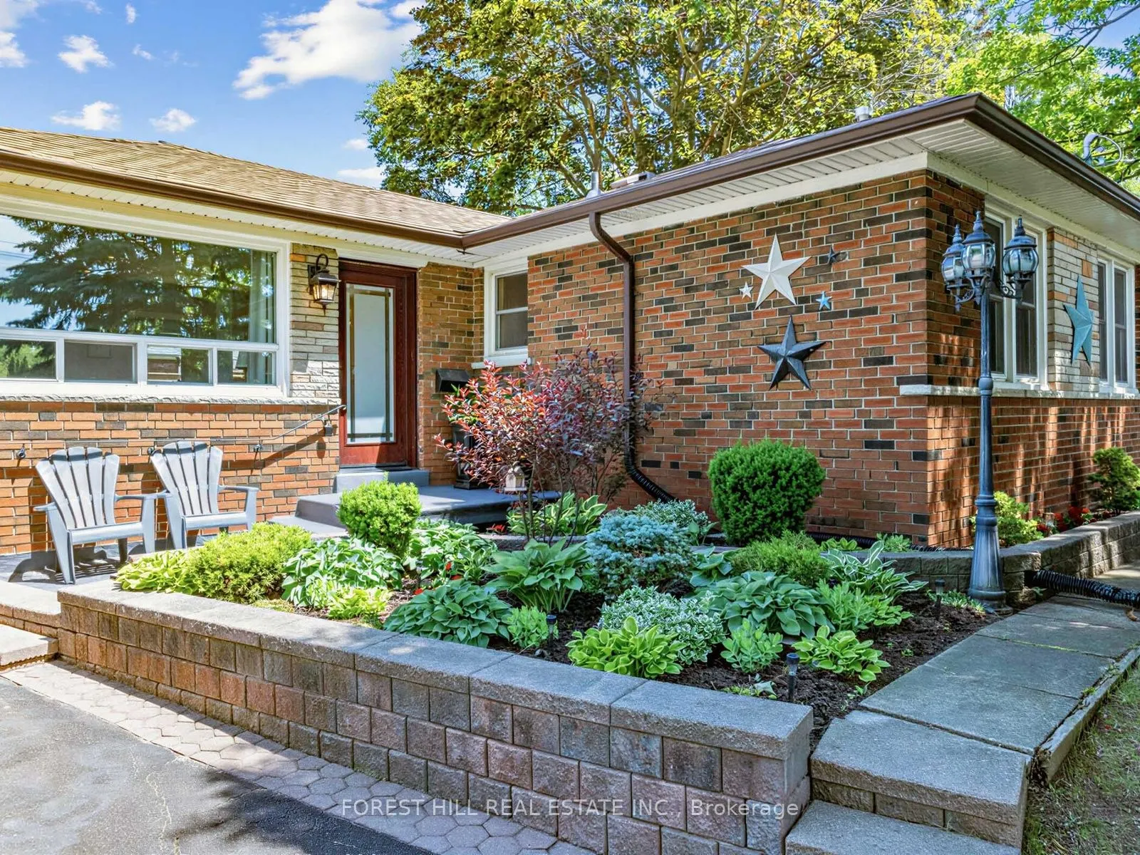 72 Woodgarden Crescent