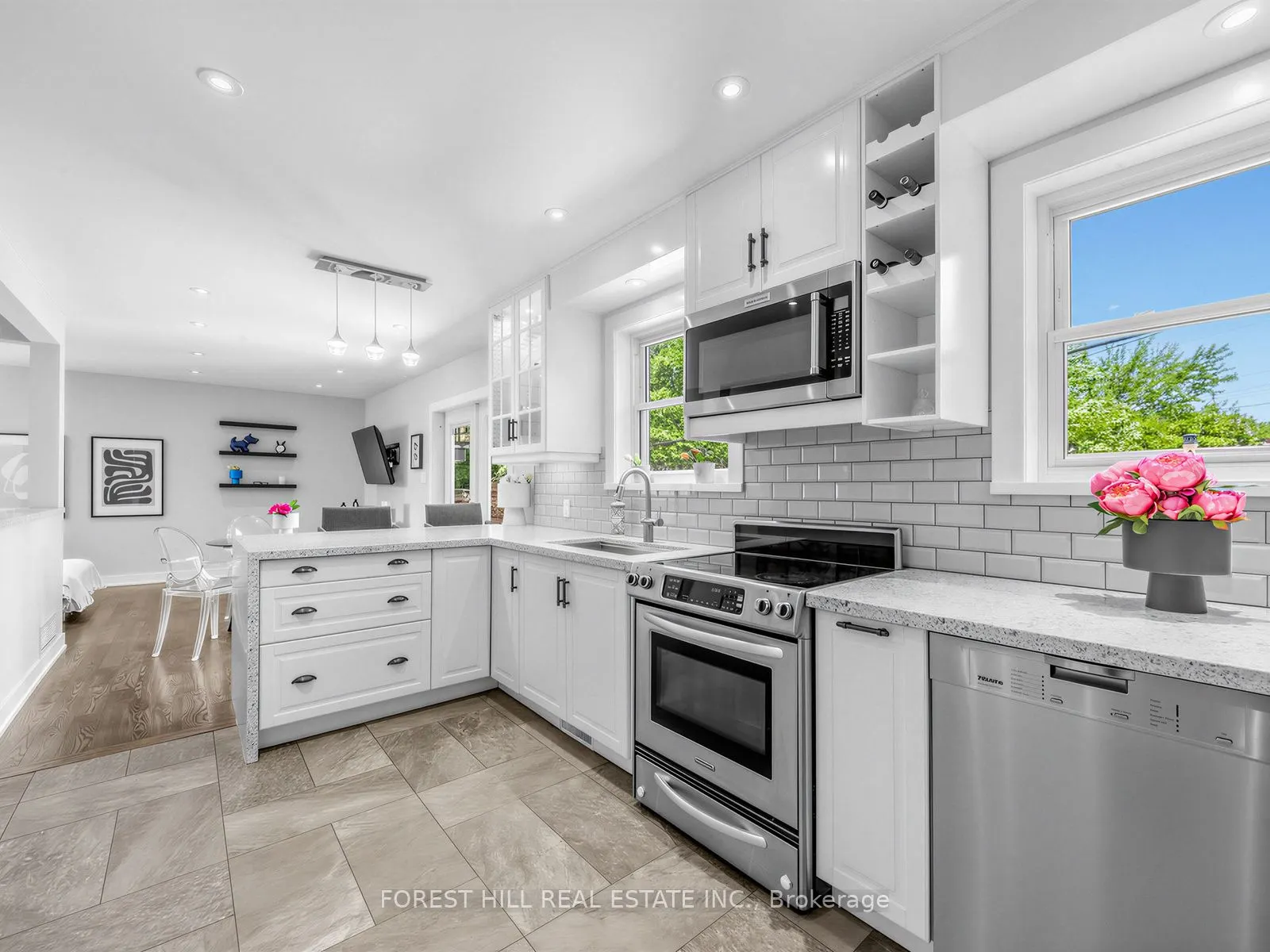 72 Woodgarden Crescent