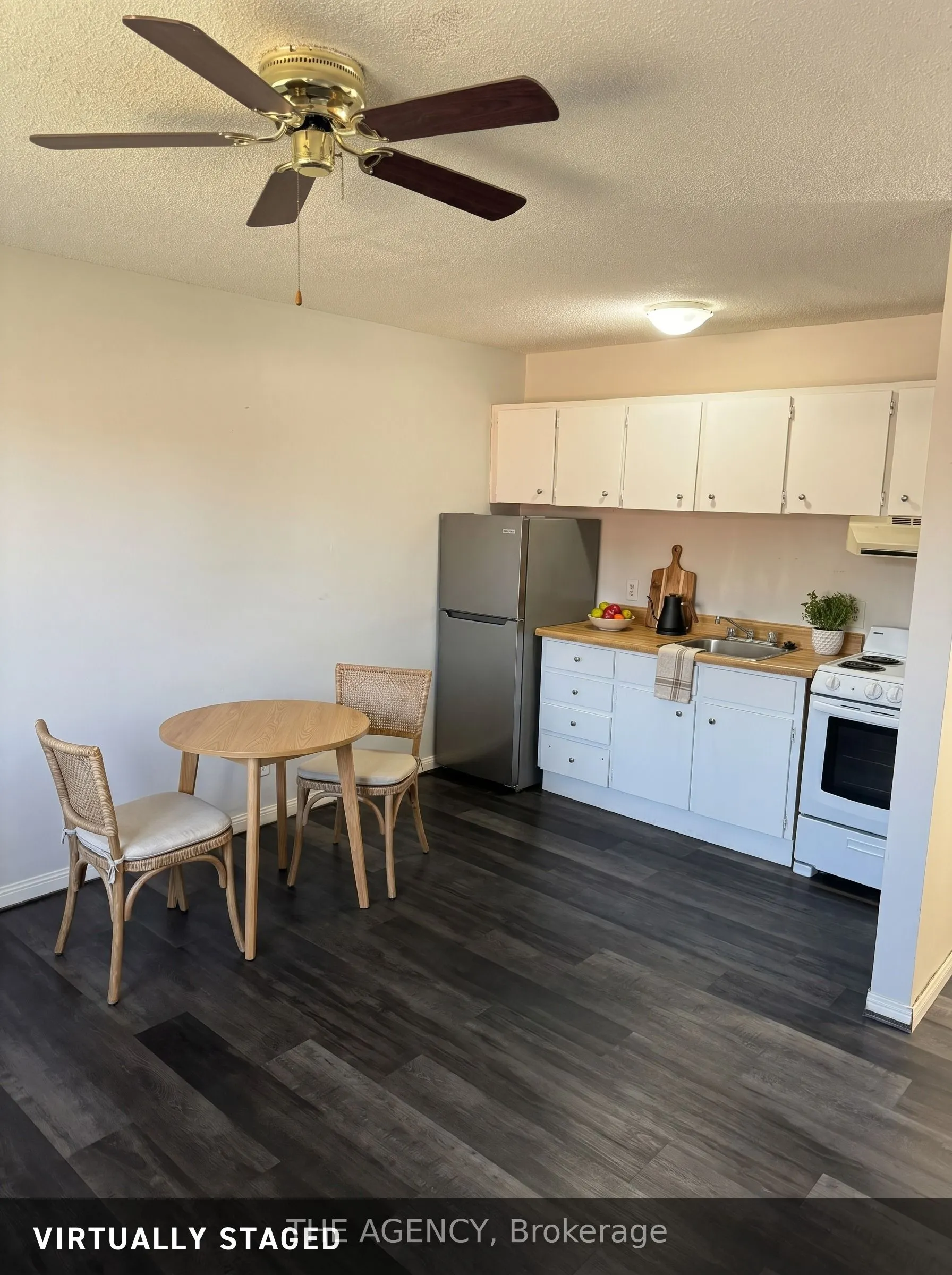 45 King Avenue W #10
